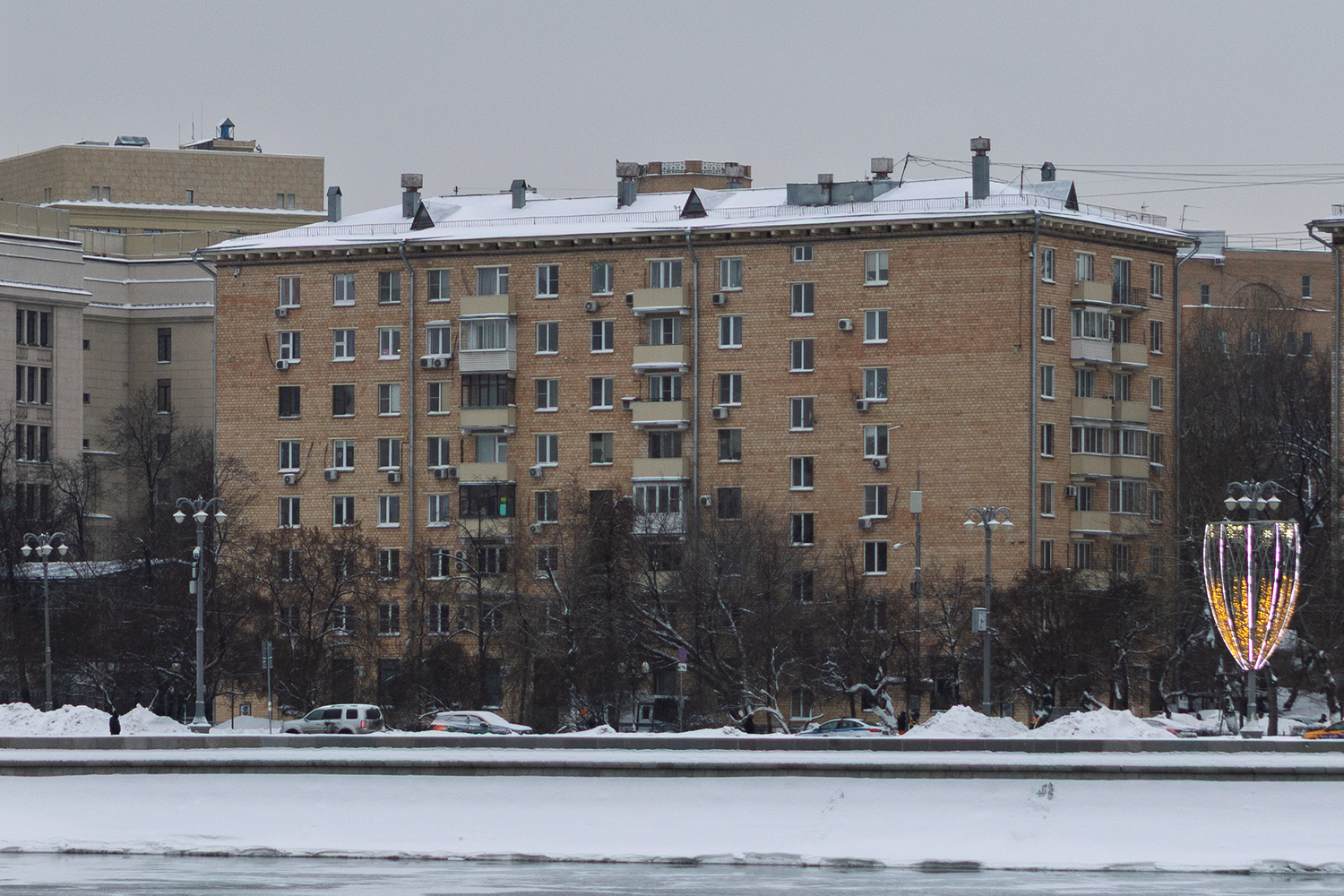 Москва, Фрунзенская набережная, 18