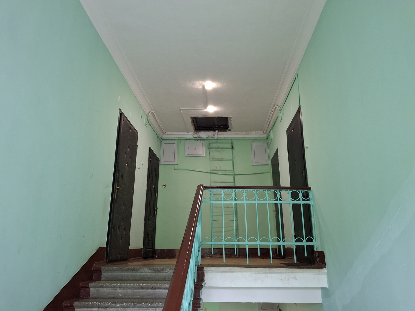 Moscó, 13-я Парковая улица, 6 / Средняя Первомайская улица, 42