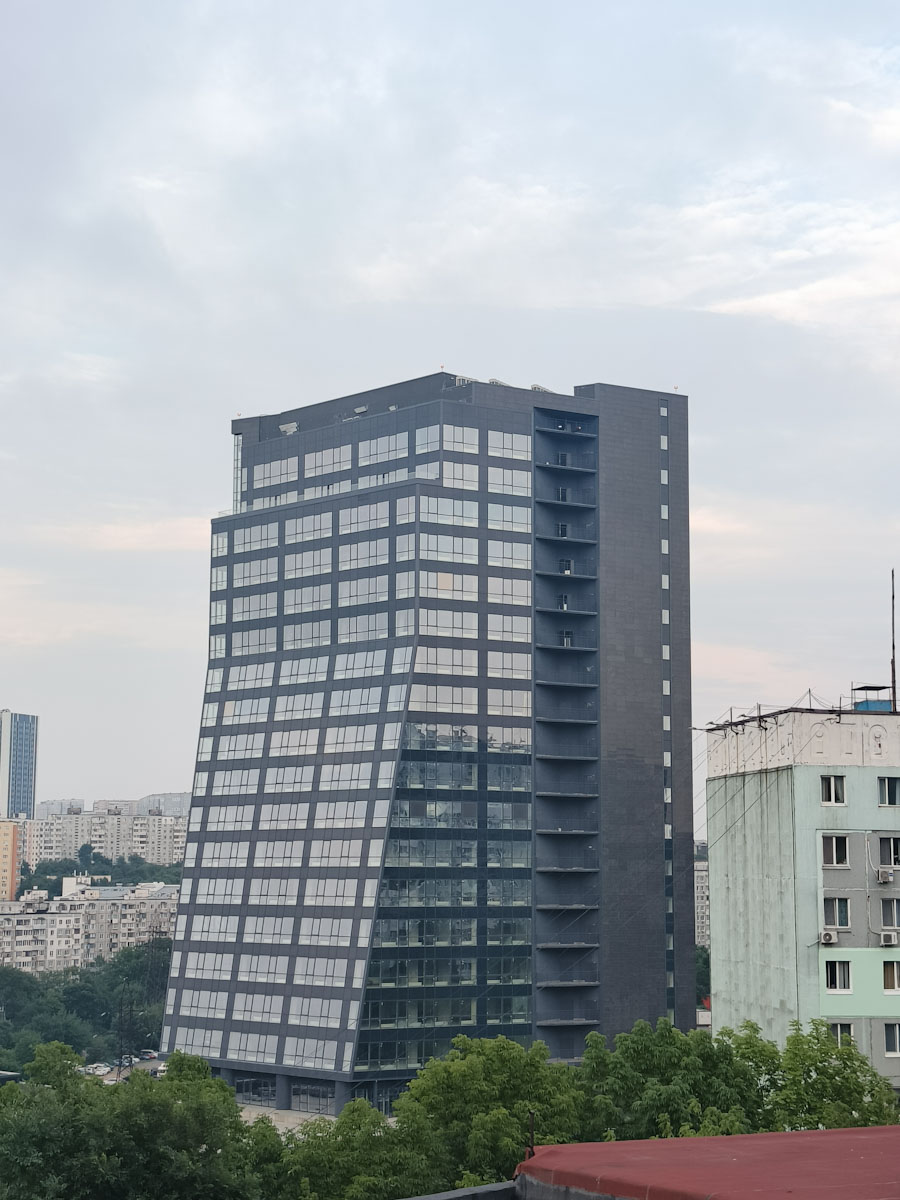 Владивосток, Проспект Красного Знамени, 110