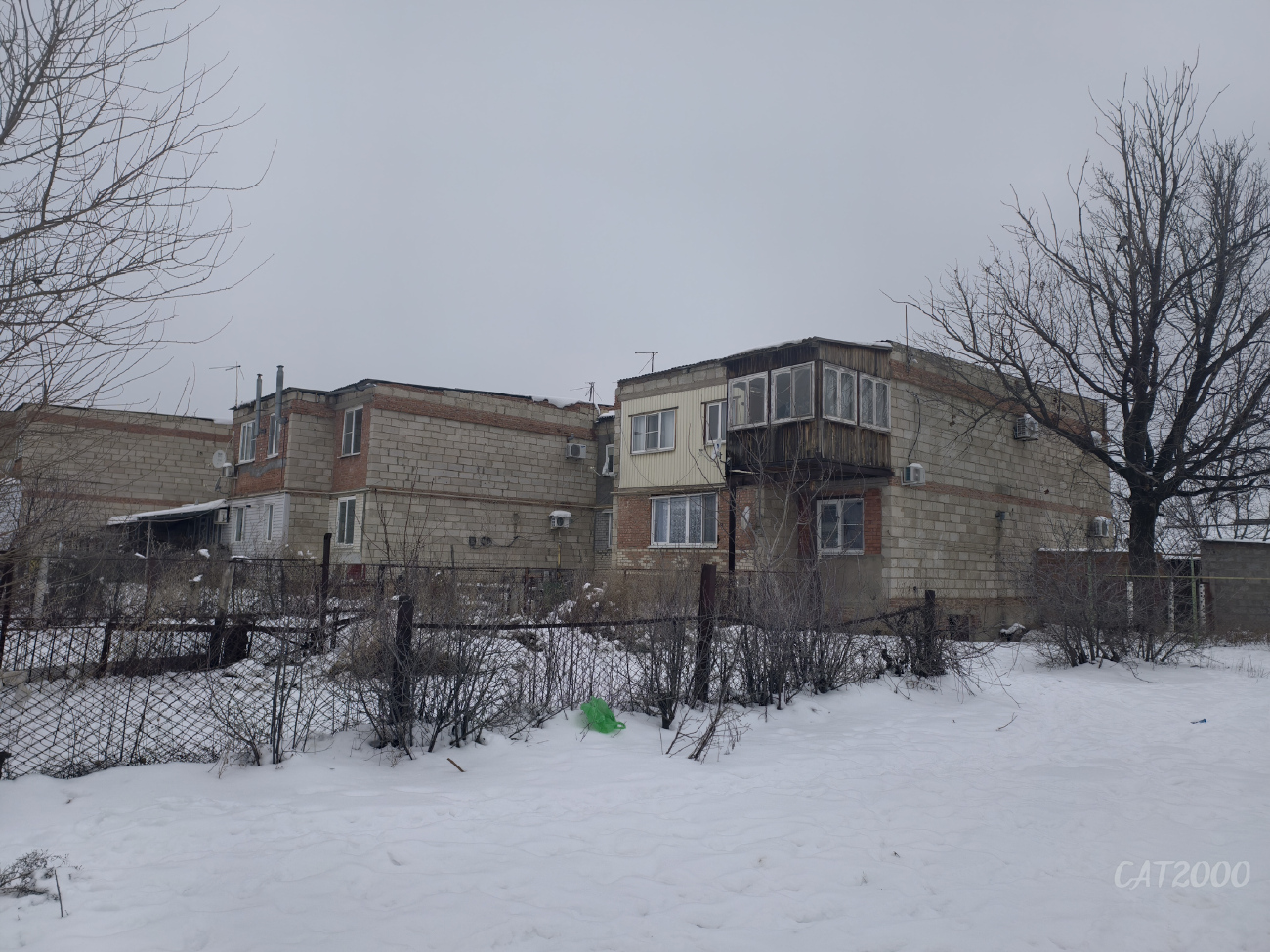 Красный Яр, Улица Строителей, 8 / Степная улица, 27