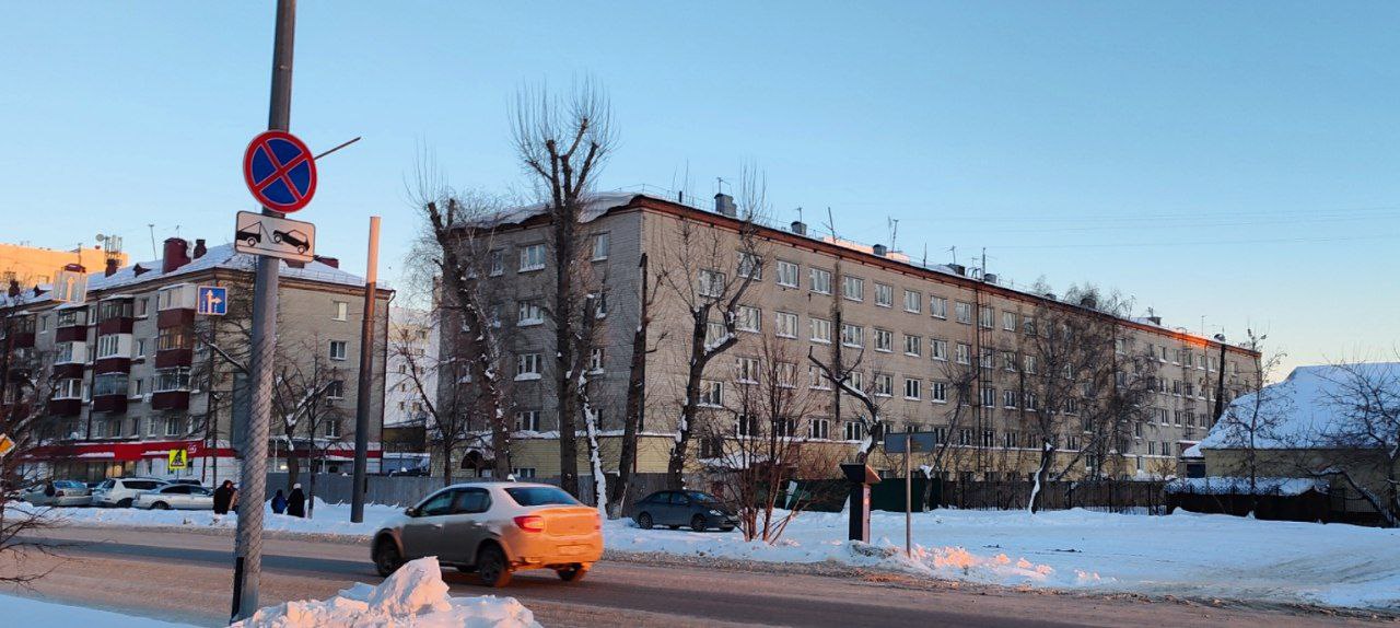 Тюмень, Улица Луначарского, 19 корп. 2; Улица Луначарского, 19 строение 2; Улица Луначарского, 9