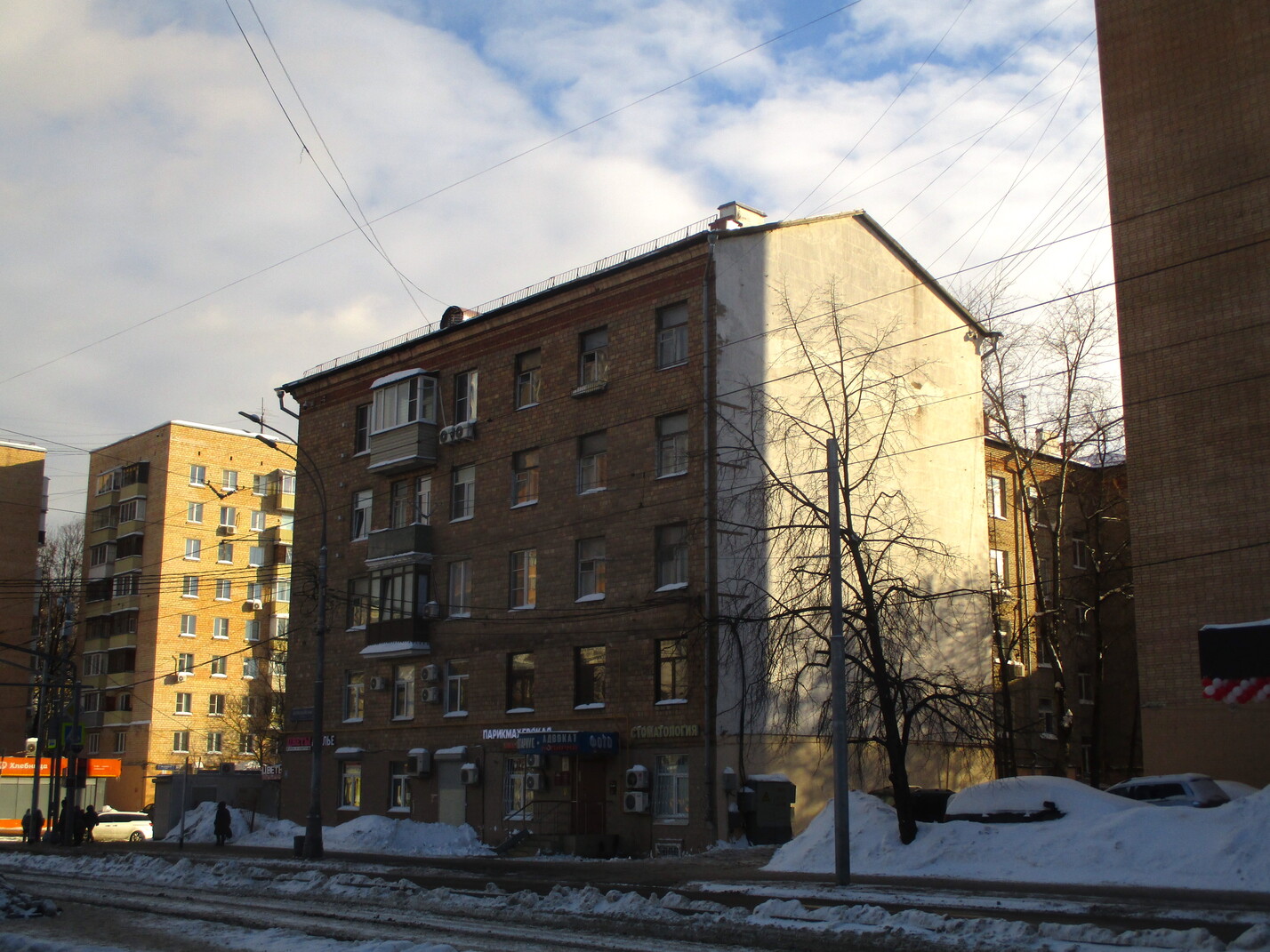 Moskau, Первомайская улица, 68 / 9-я Парковая улица, 15