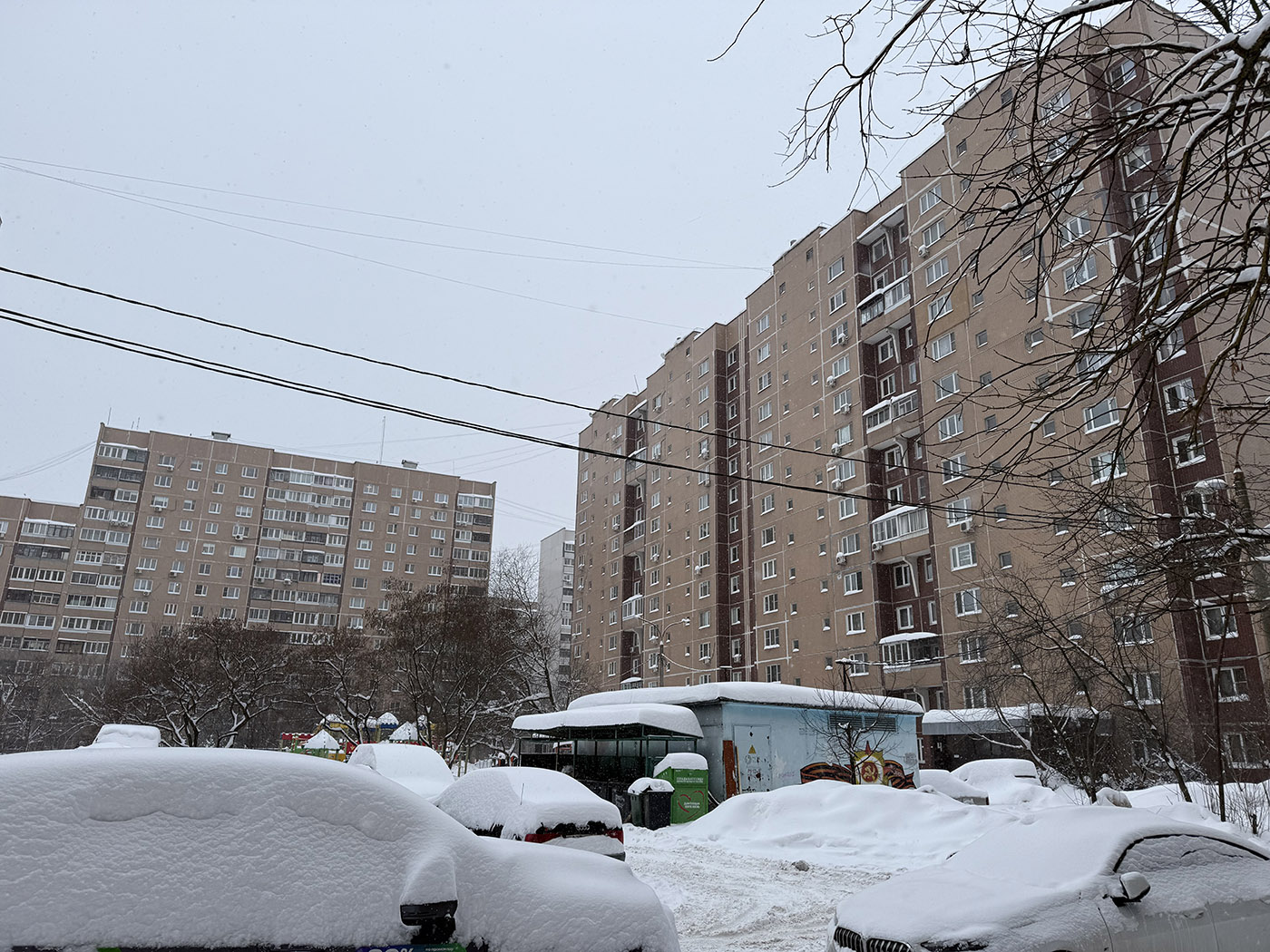 Королёв, Проспект Космонавтов, 31; Проспект Космонавтов, 33А