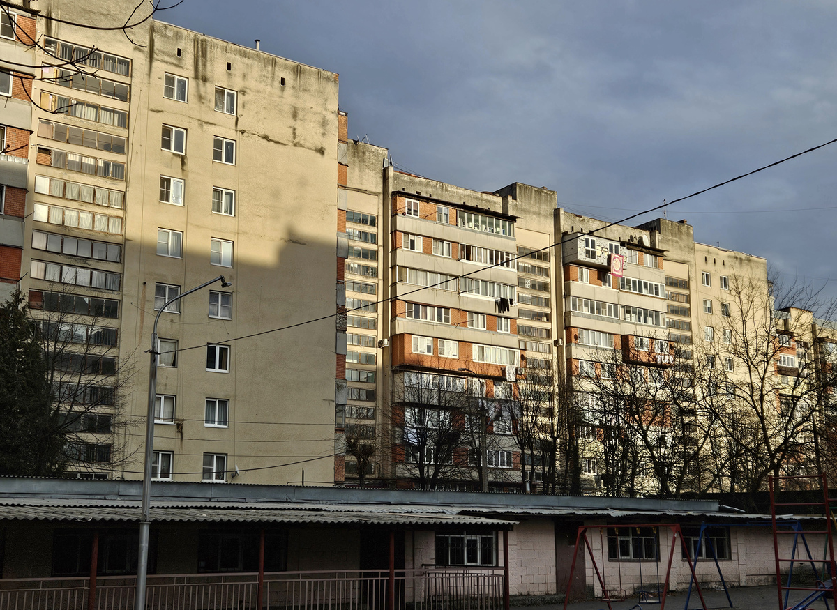 Владикавказ, Проспект Доватора, 13; Проспект Доватора, 15