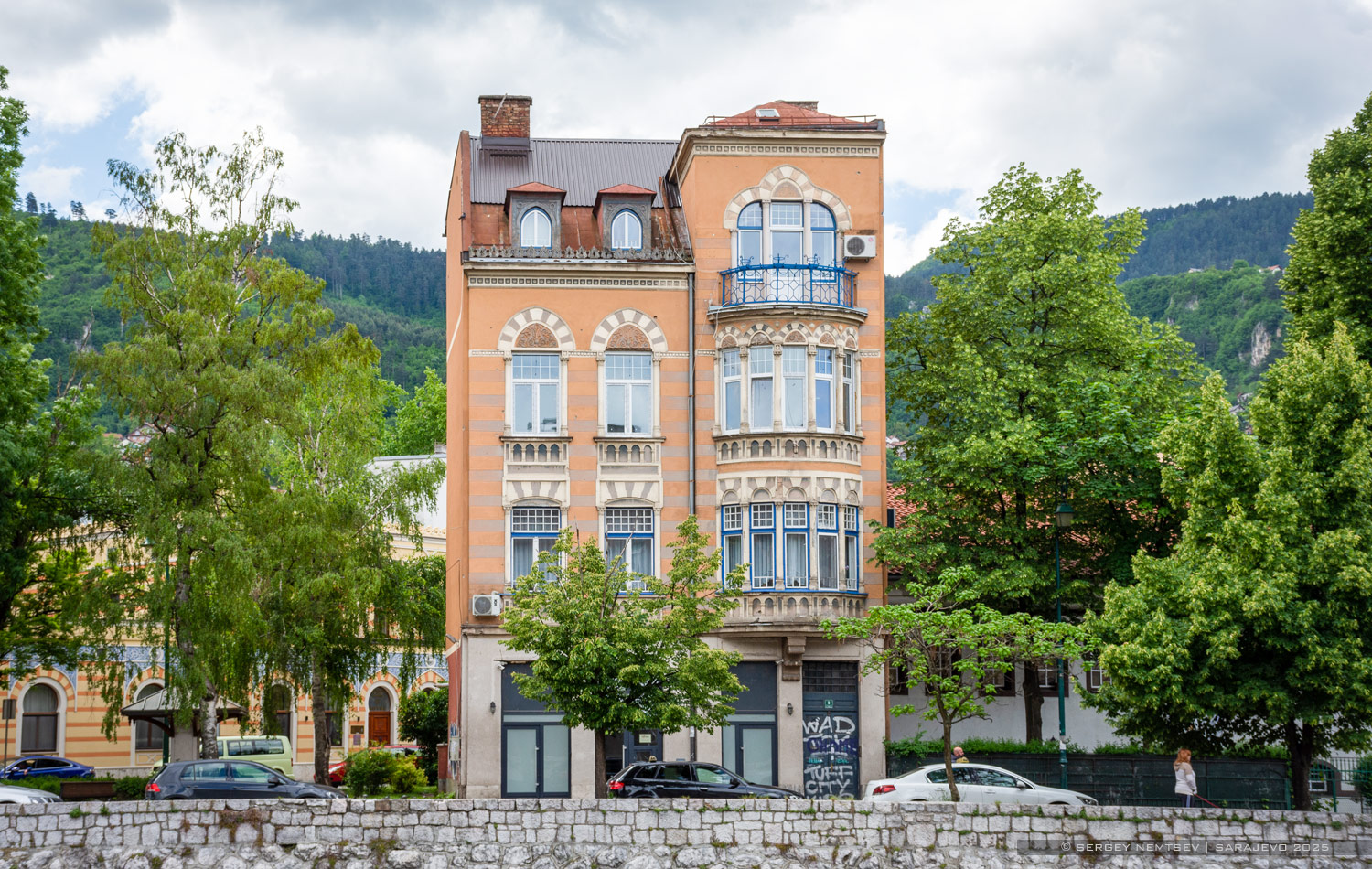 Сараево, Obala Isa-bega Ishakovića, 3