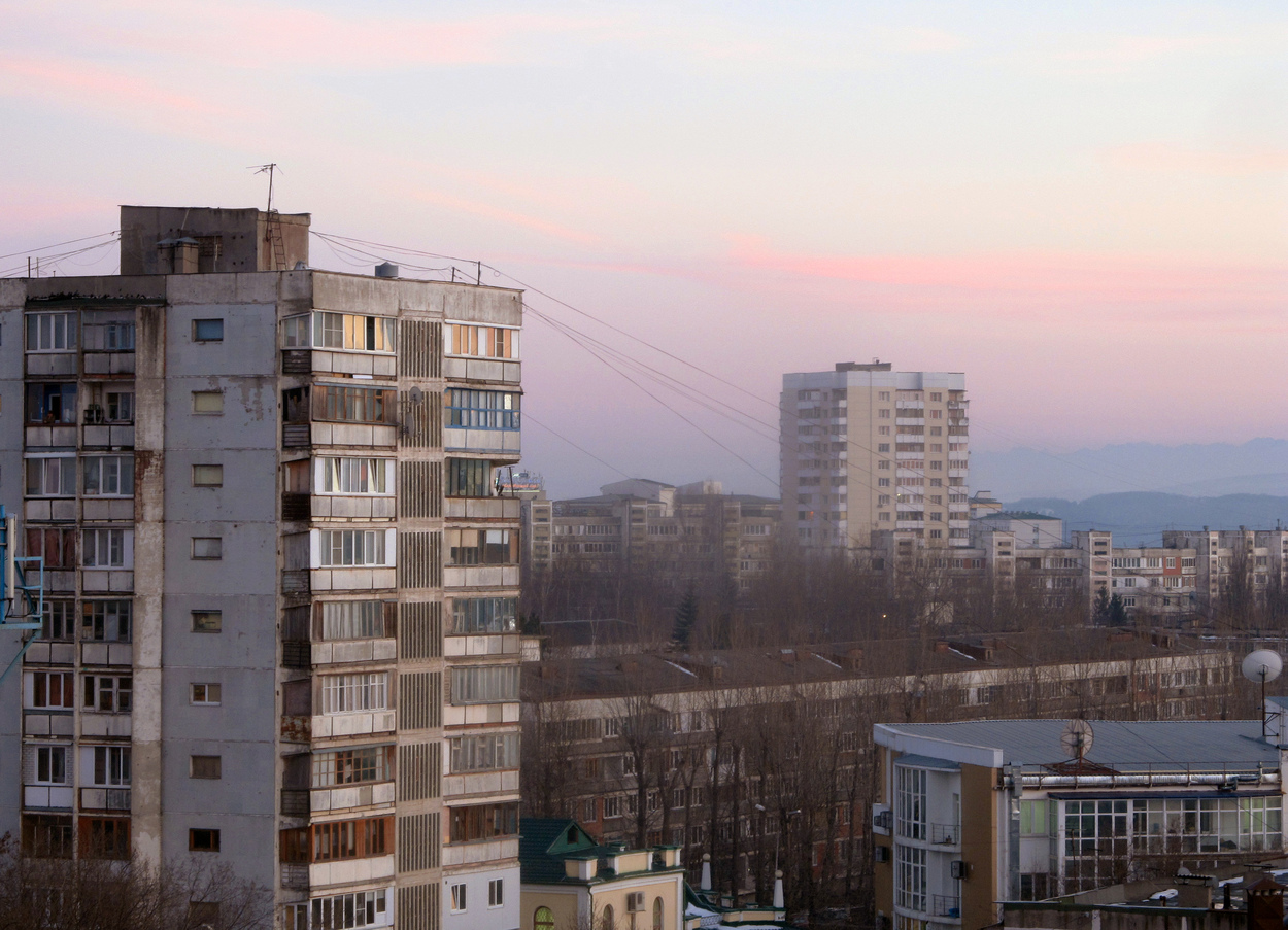 Пятигорск, Улица Орджоникидзе, 19; Проспект Калинина, 2 корп. 5