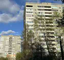 Yekaterinburg, Улица Владимира Высоцкого, 20; Yekaterinburg, Улица Владимира Высоцкого, 16