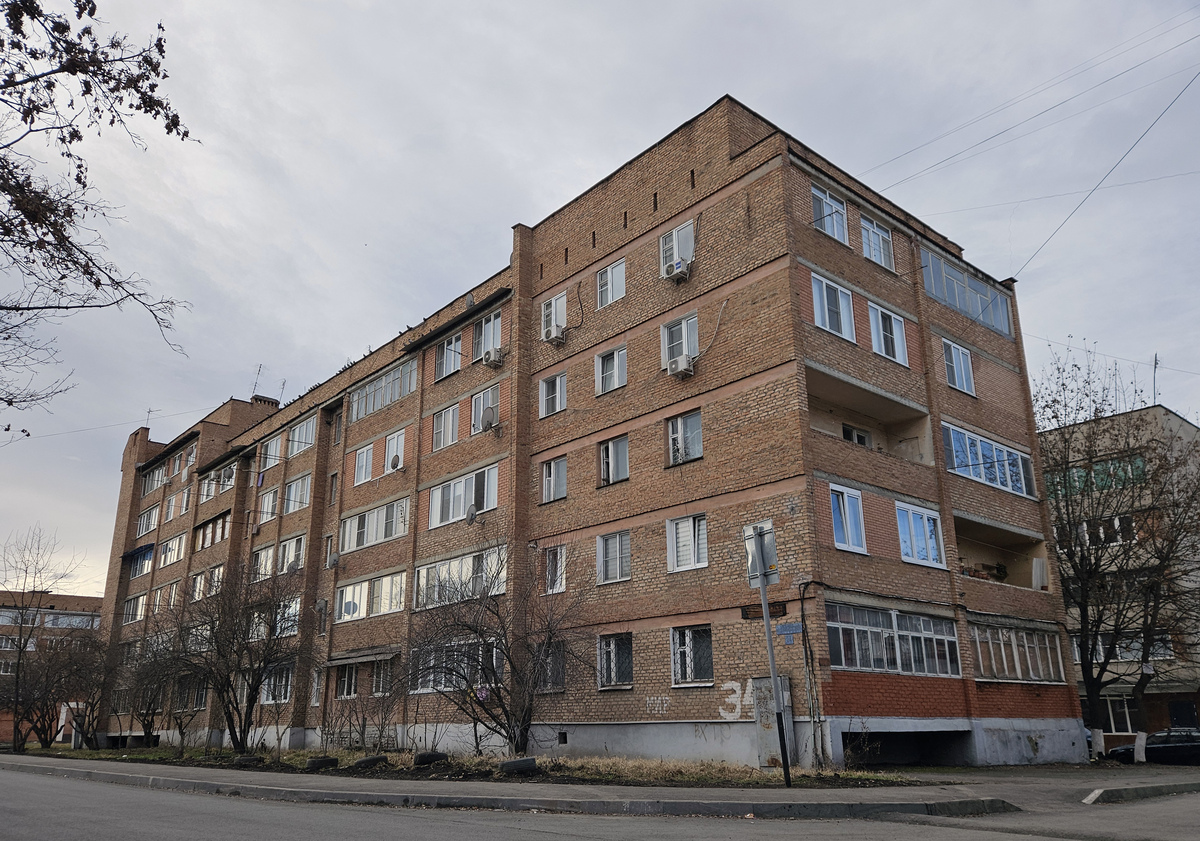 Владикавказ, Улица Генерала Дзусова, 34