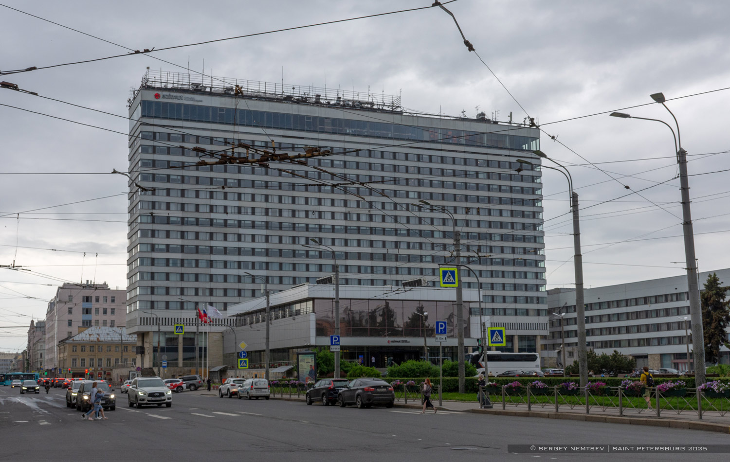 Санкт-Петербург, Лермонтовский проспект, 43 / Набережная реки Фонтанки, 140