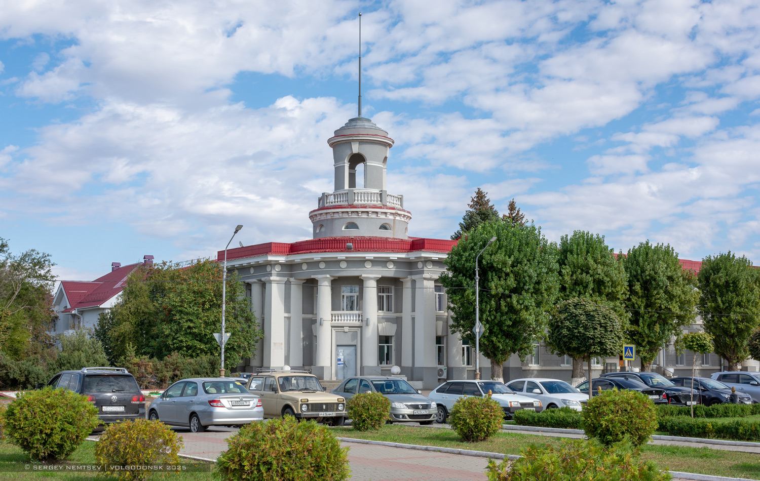Волгодонск, Улица Ленина, 1