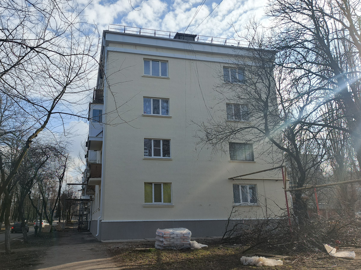 Ясиноватая, Бульвар Ленина, 6