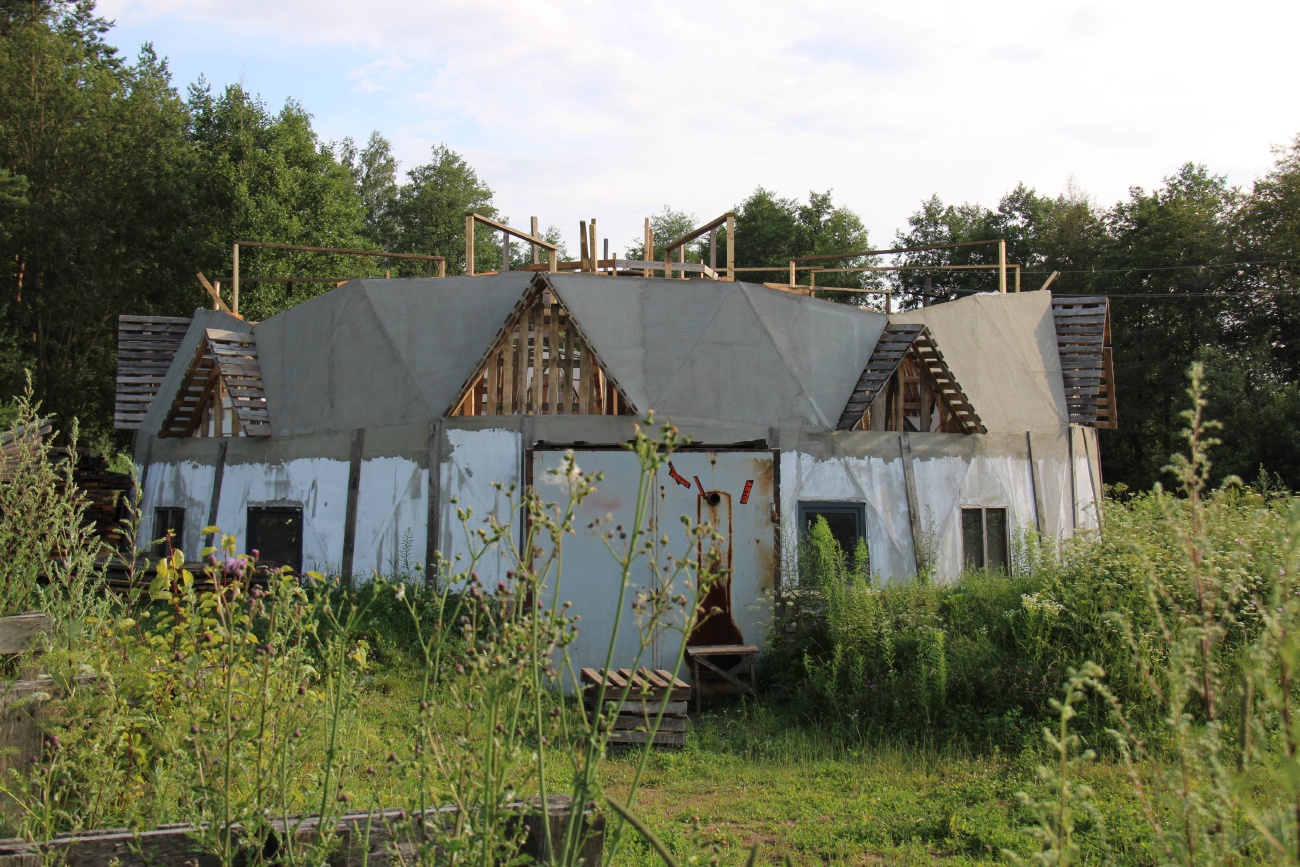 Новый Двор, Центральная улица, 17*