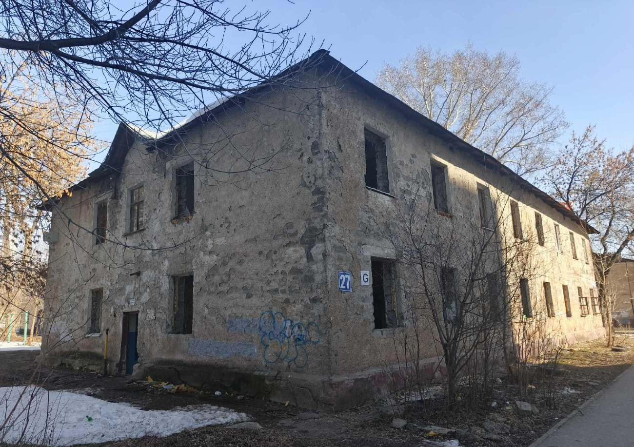 Уфа, Черниковская улица, 27 / Кремлёвская улица, 25