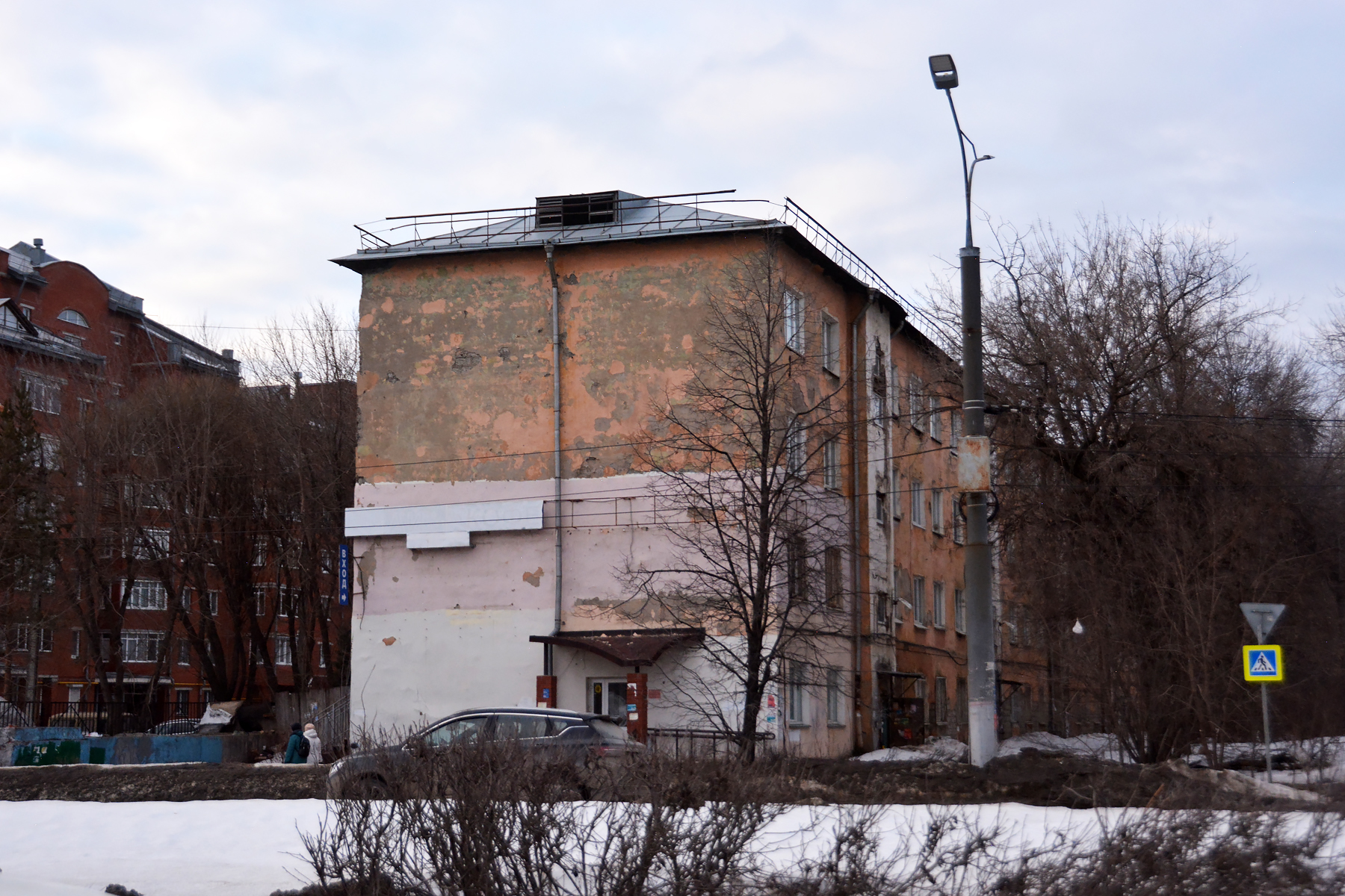Пермь, Улица Чкалова, 38