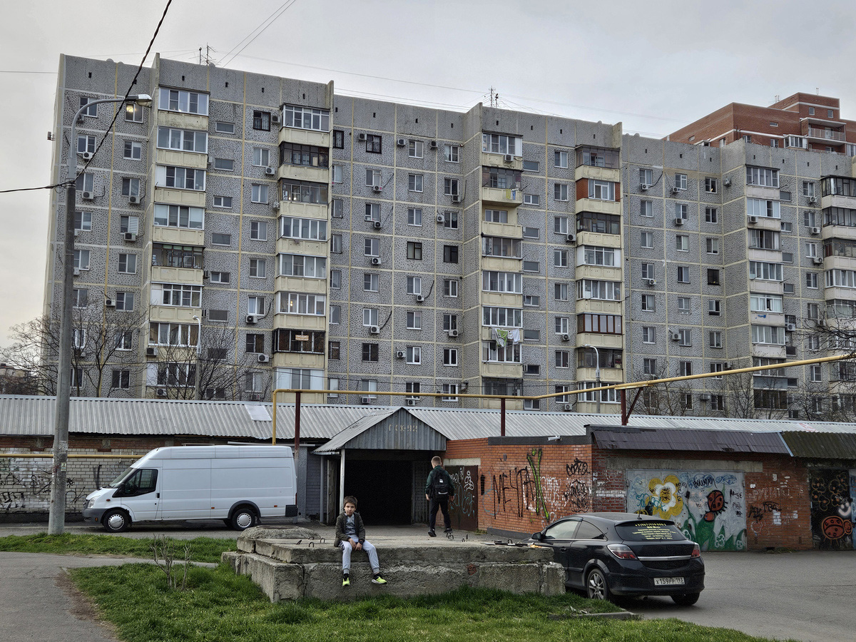 Краснодар, Школьная улица, 13/2 (секции 1-4)