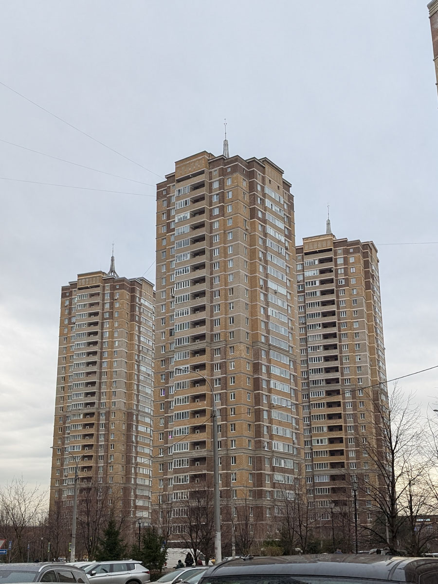 Подольск, Улица Генерала Стрельбицкого, 3; Улица Генерала Варенникова, 1; Улица Генерала Стрельбицкого, 1