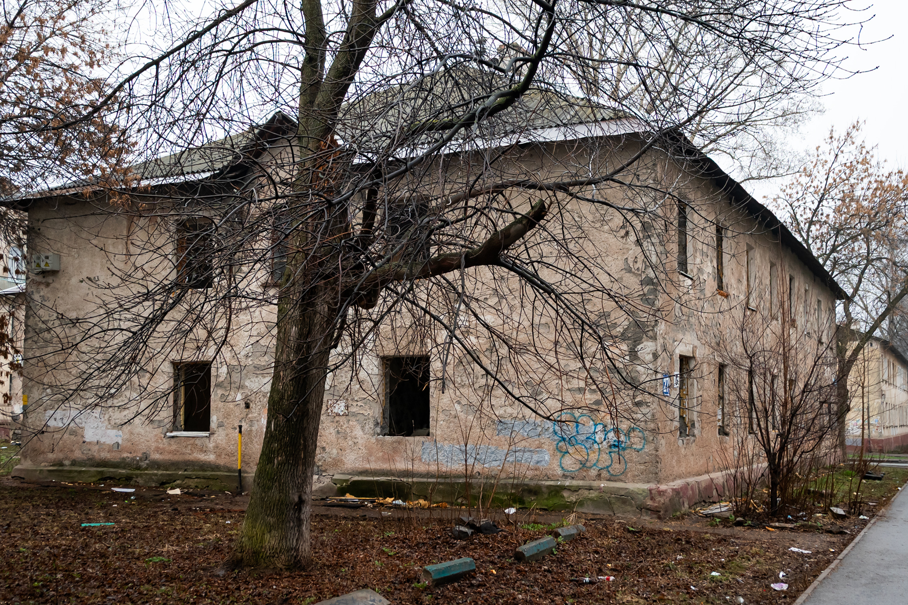 Уфа, Черниковская улица, 27 / Кремлёвская улица, 25