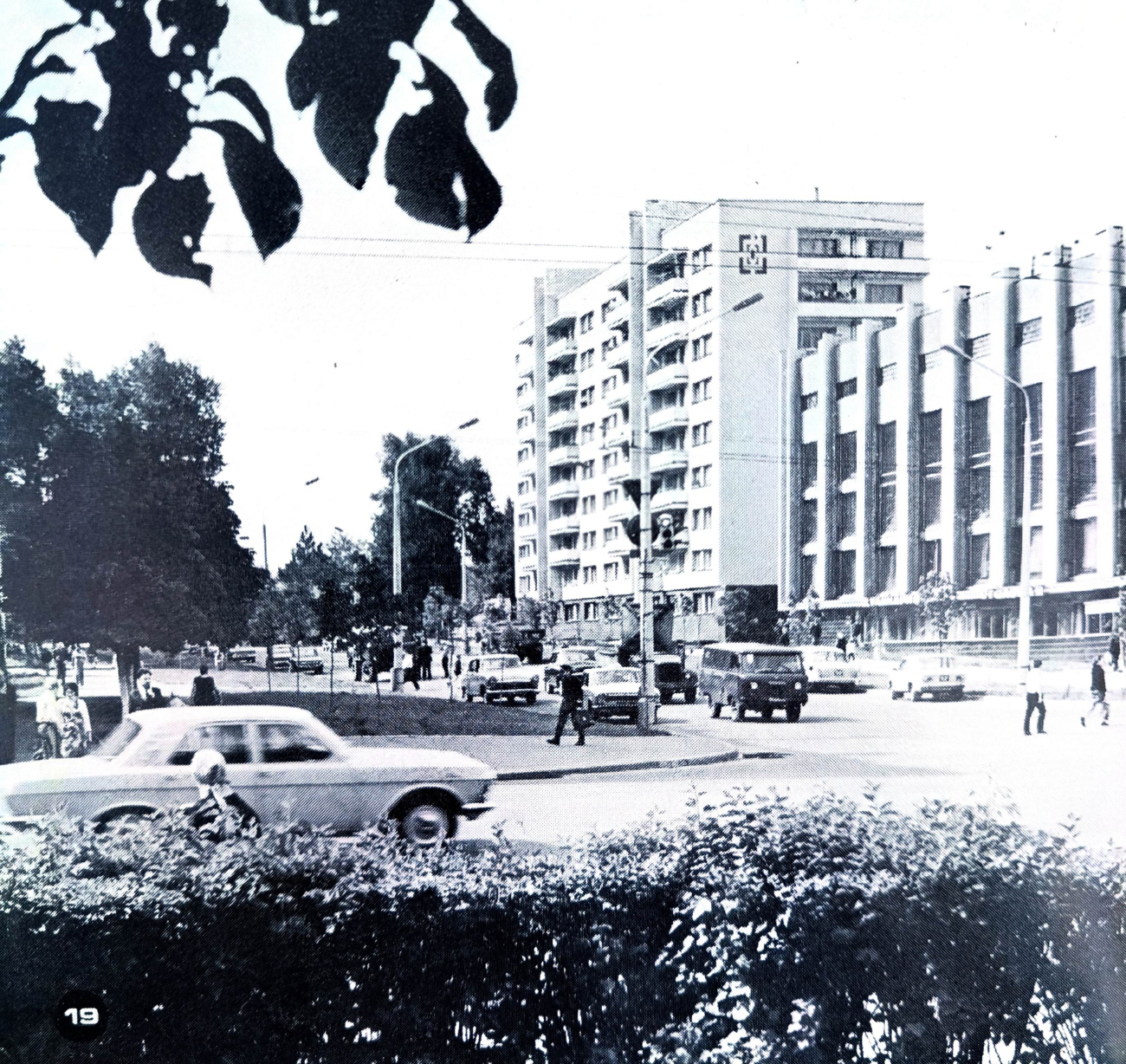 Минск, Сухая улица, 4 / Обувная улица, 22; Улица Опанского, 1 / Сухая улица, 2
