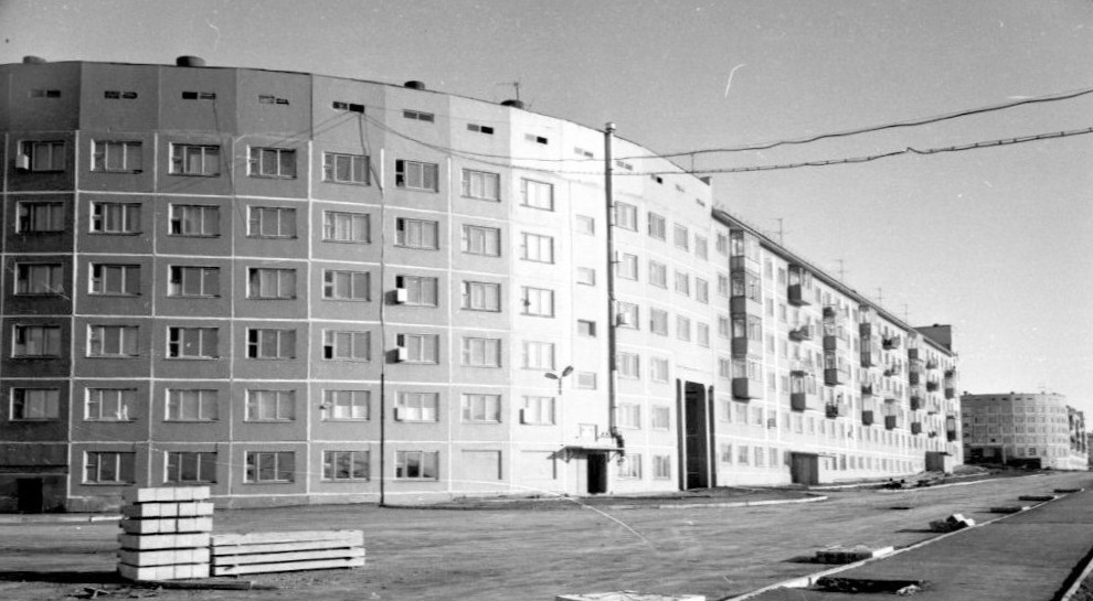 Воркута, Шахтёрская набережная, 14 (подъезды 7 - 8); Шахтёрская набережная, 14 (подъезды 3 - 6)