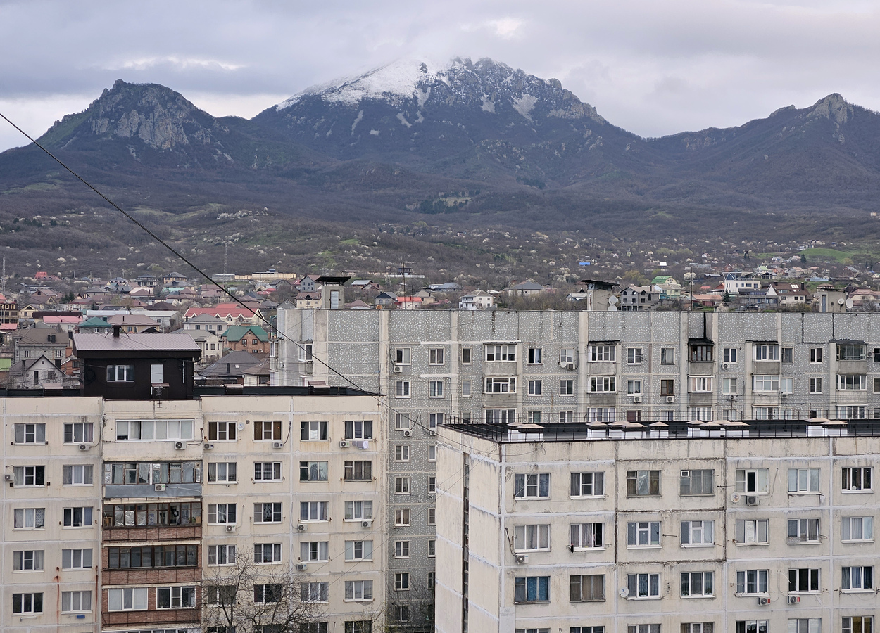 Пятигорск, Улица Адмиральского, 2 корп. 4; Улица Адмиральского, 1 корп. 4; Улица Адмиральского, 2 корп. 2