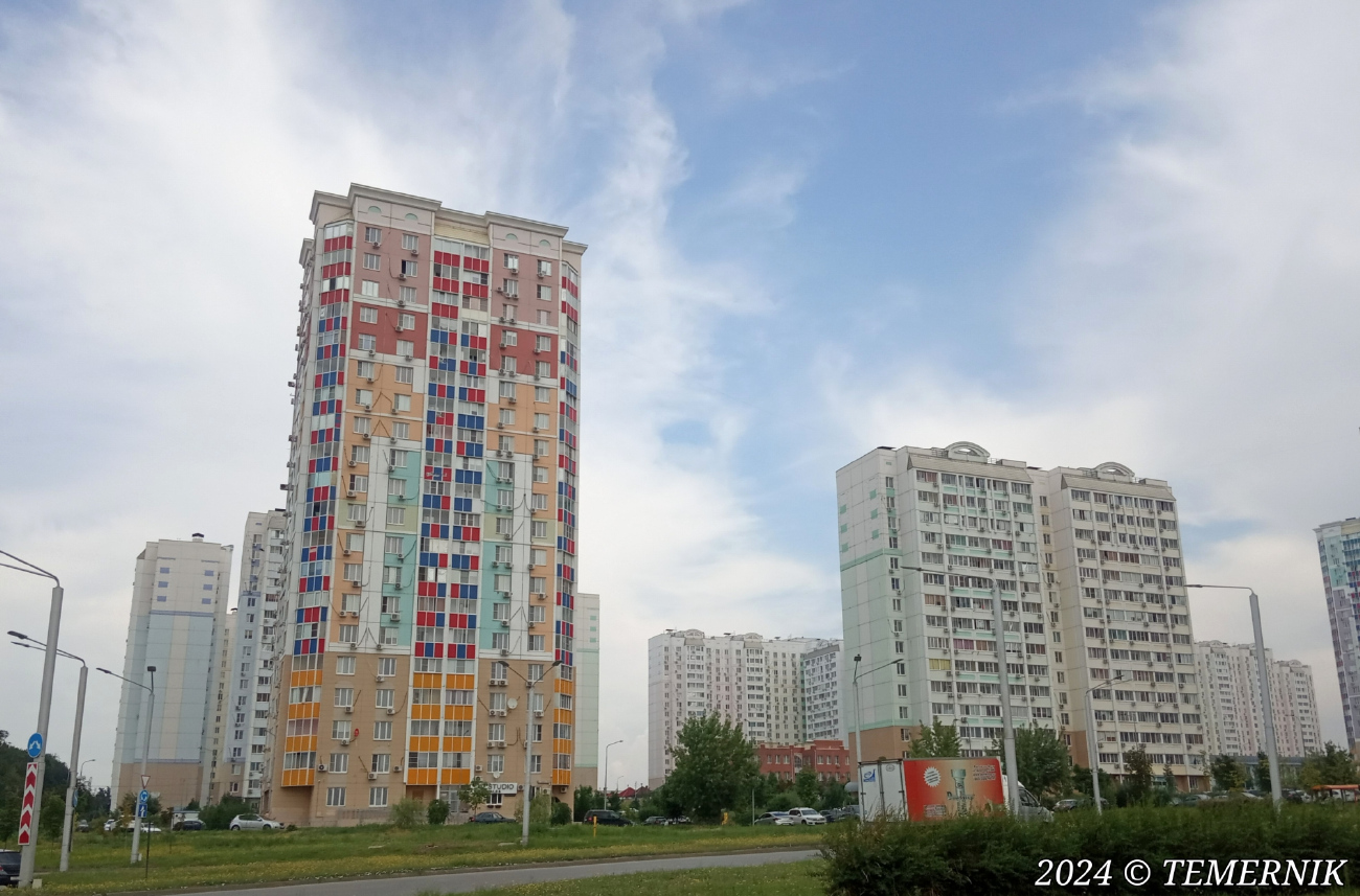 Ростов-на-Дону, Проспект Солженицына, 24​ / Улица Жданова, 23; Проспект Солженицына, 20 / Улица Ерёменко, 107; Улица Жданова, 19; Улица Ерёменко, 105