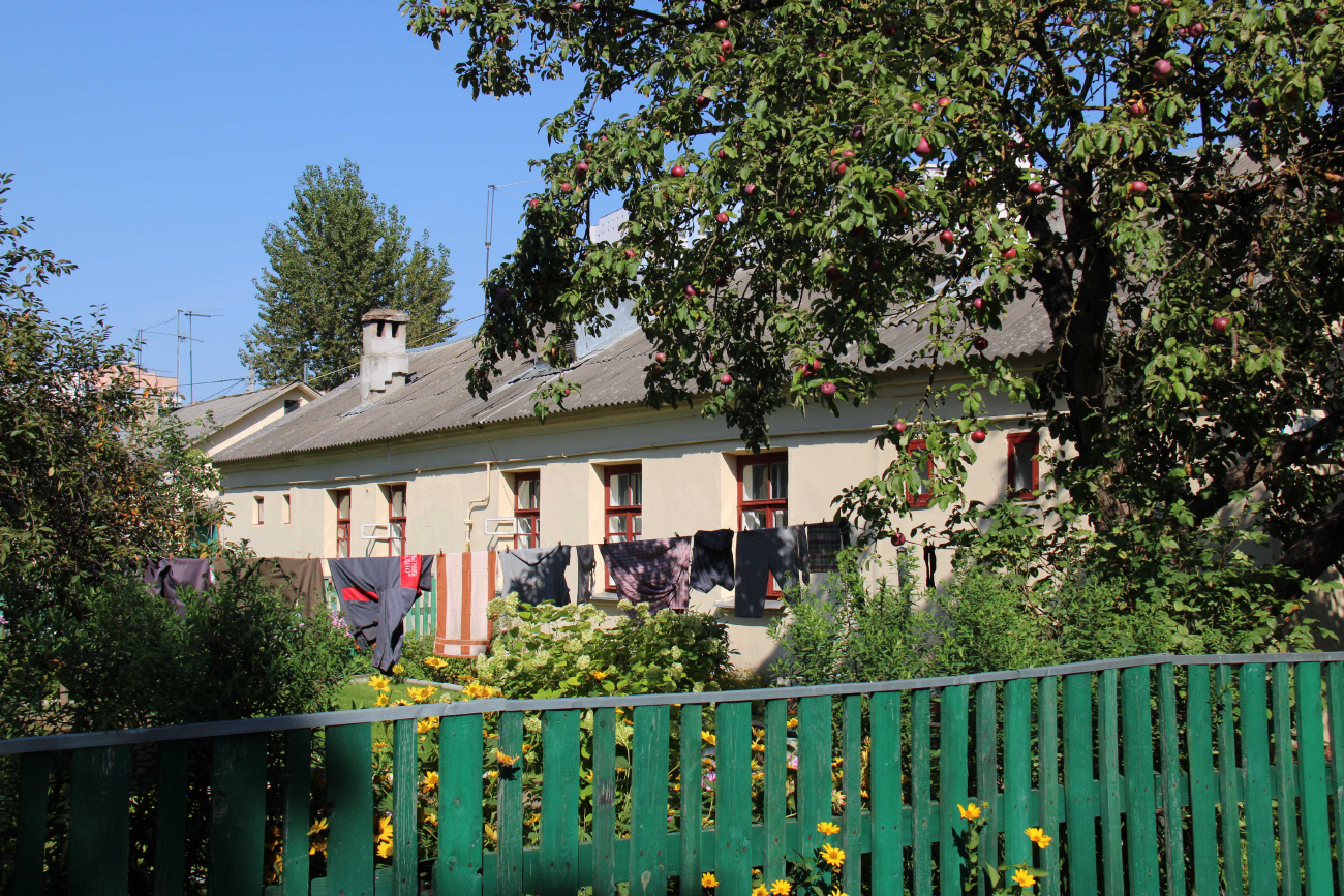Минск, Полиграфическая улица, 1 / Улица Олешева, 2