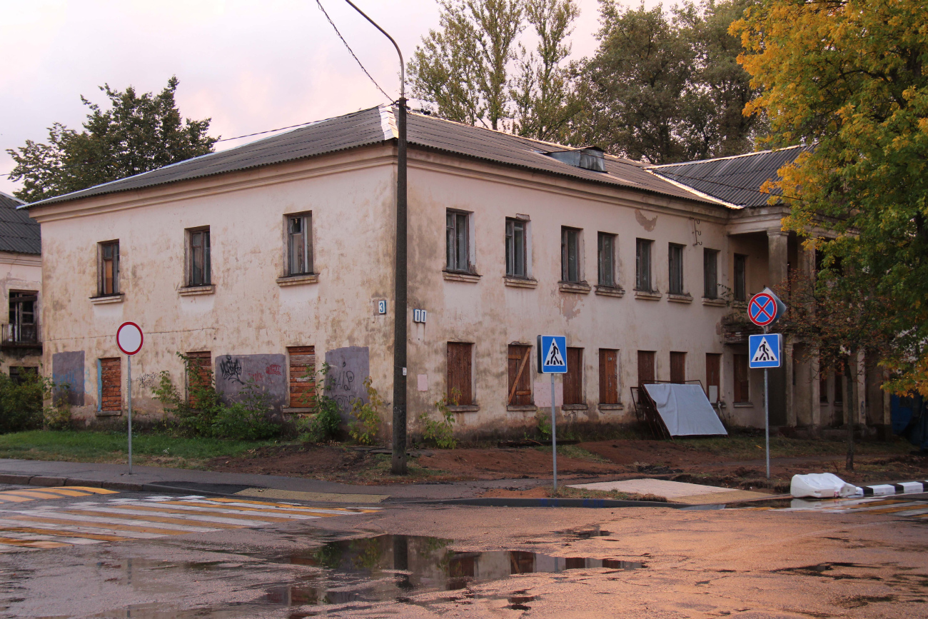 Минск, Улица Станиславского, 13 / Стрелковая улица, 11