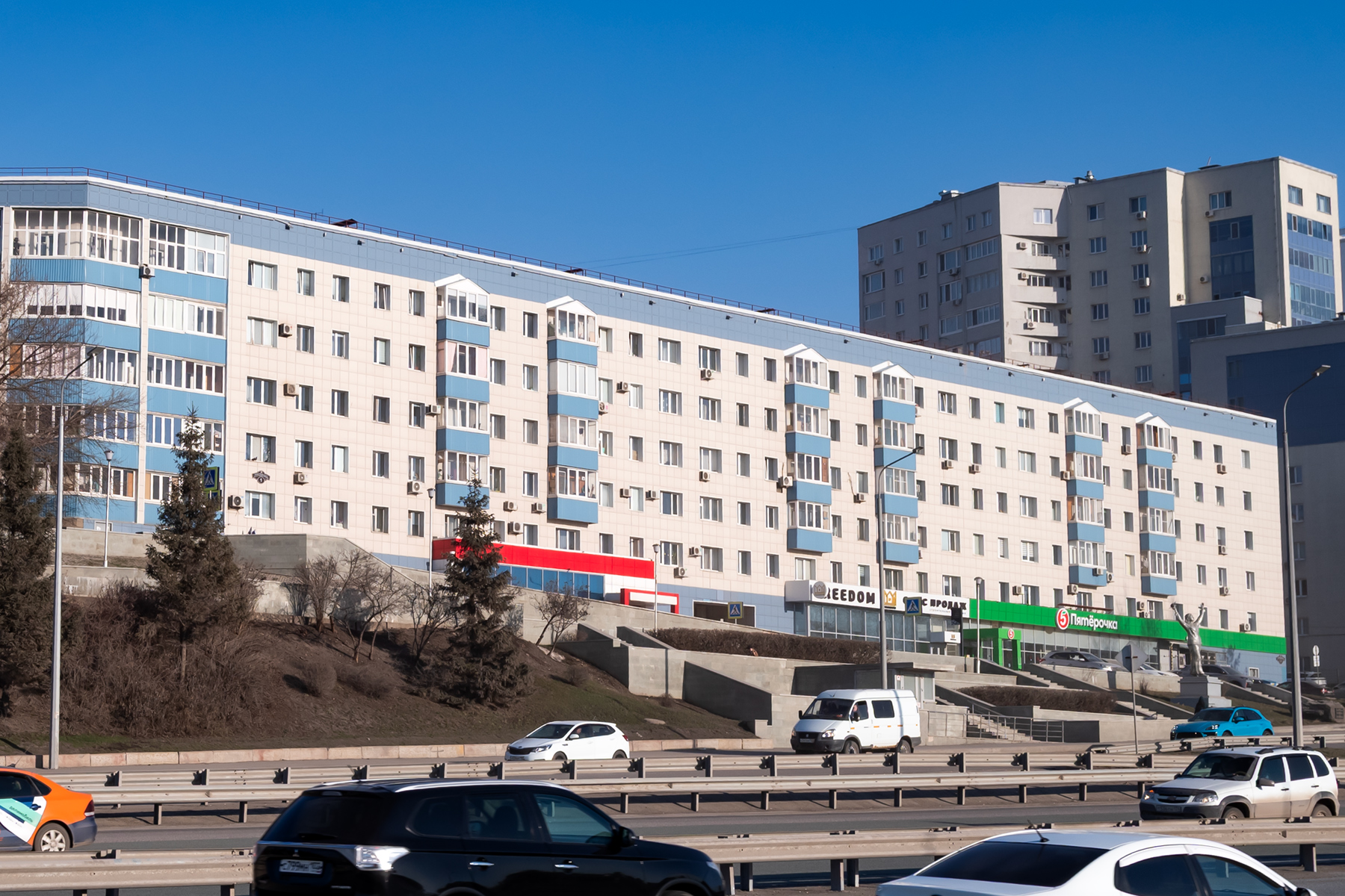 Уфа, Проспект Салавата Юлаева, 1