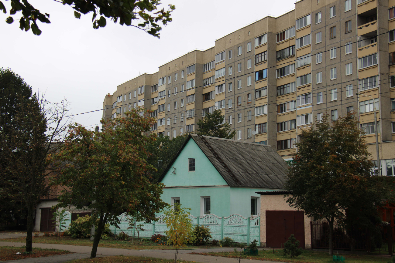 Минск, Алтайская улица, 52; Алтайская улица, 64 корп. 1