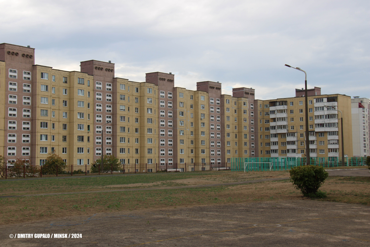 Минск, Алтайская улица, 166 корп. 2; Алтайская улица, 166 корп. 1