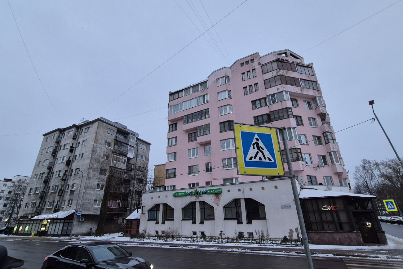 Выборг, Московский проспект, 3; Московский проспект, 1