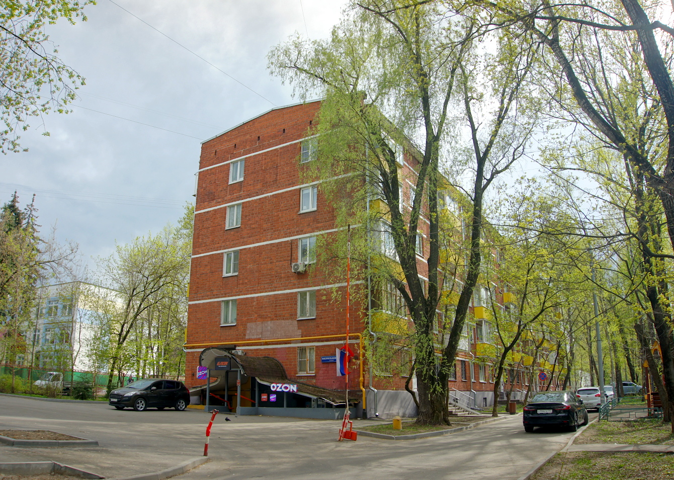 Moscow, Мосфильмовская улица, 19 корп. 2