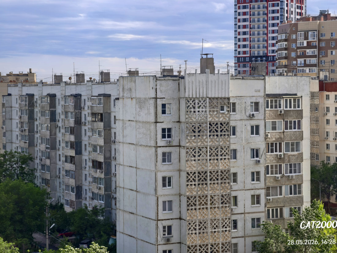 Астрахань, Улица Валерии Барсовой, 14