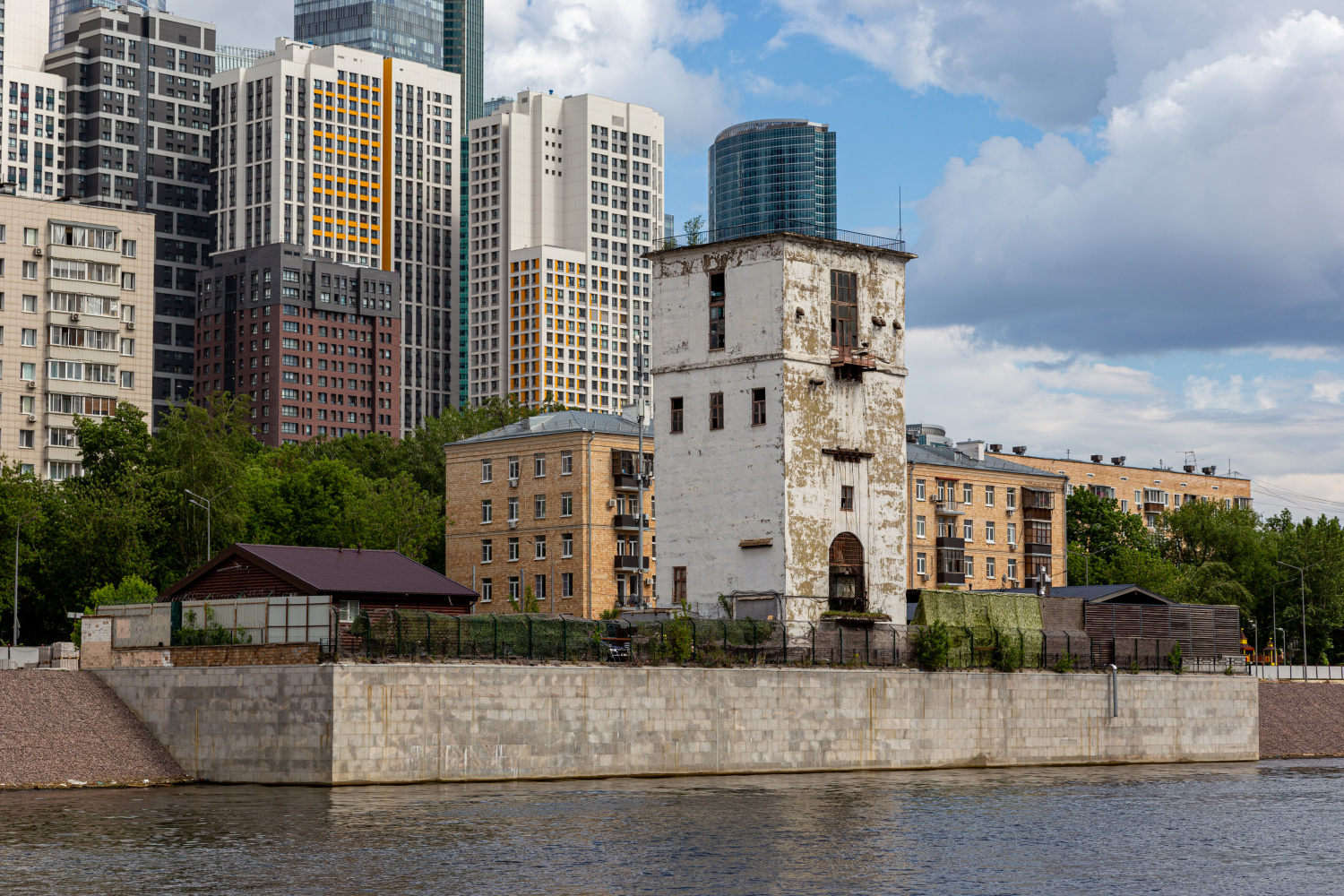 Moskau, Шелепихинская набережная, 3; Шелепихинская набережная, 8 стр. 2; Шелепихинская набережная, 8 стр. 1