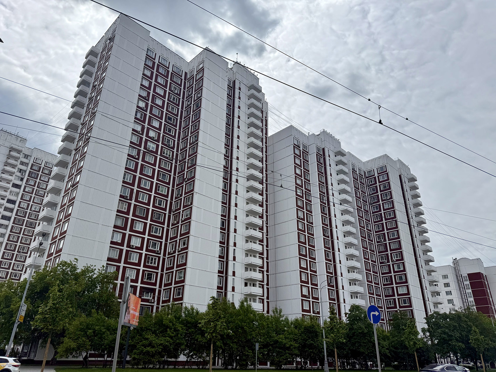Moscó, Улица Сергия Радонежского, 12 корп. 1; Улица Сергия Радонежского, 12 корп. 2; Улица Сергия Радонежского, 10 корп. 1; Улица Сергия Радонежского, 10 корп. 2