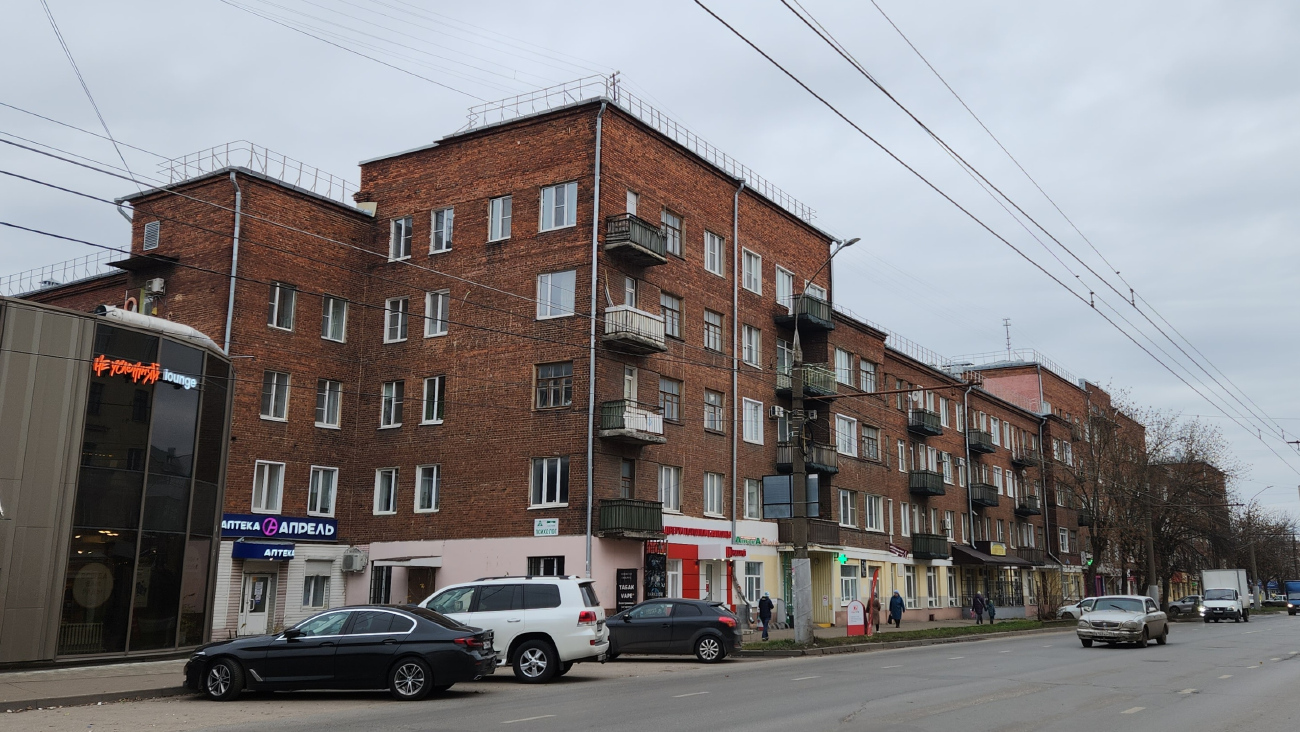 Иваново, Улица Громобоя, 15 / Улица Калинина, 19