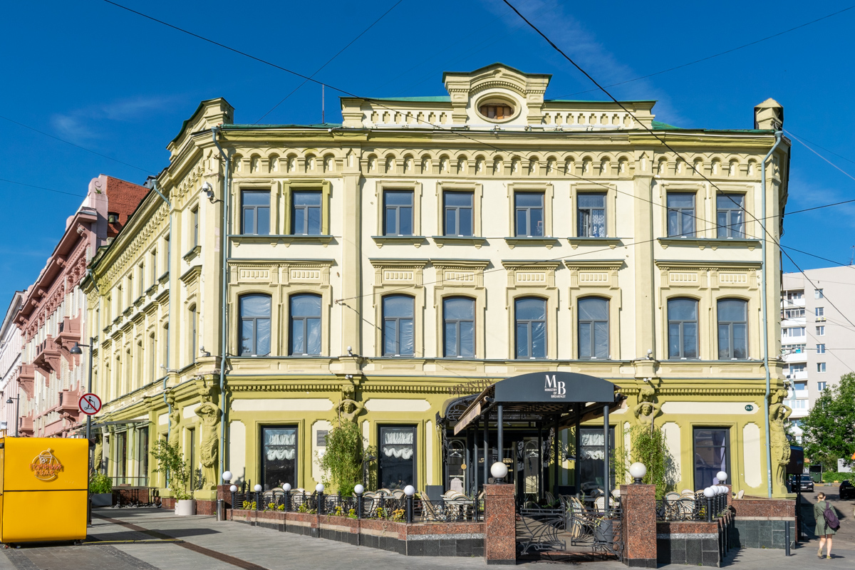 Нижний Новгород, Большая Покровская улица, 21 / Октябрьская улица, 5