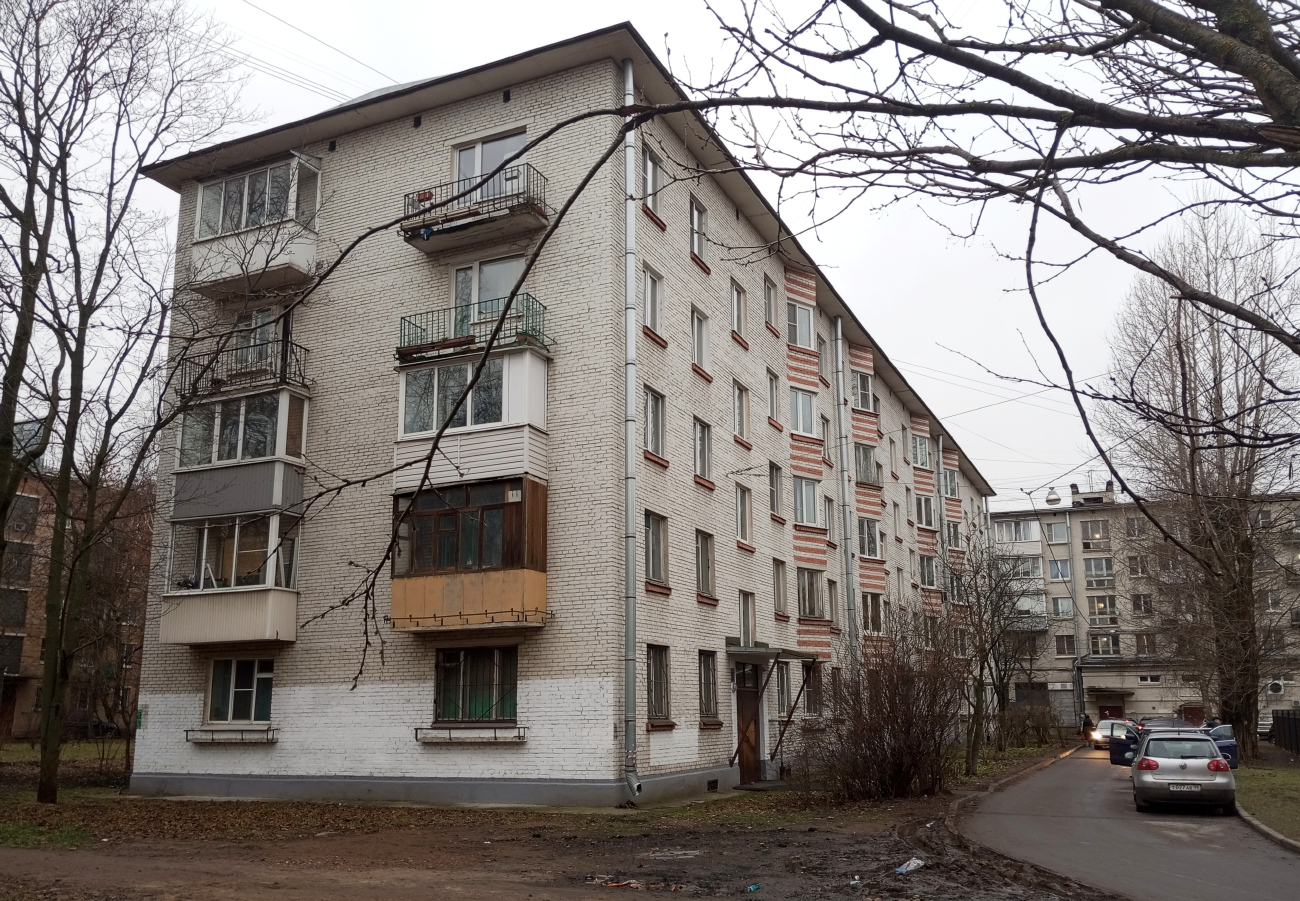Peterburi, Среднеохтинский проспект, 3 корп. 2