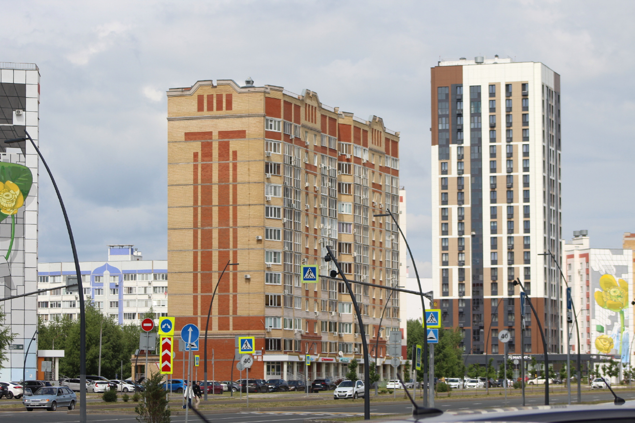 Нижньокамськ, Проспект Шинников, 31Б; Проспект Шинников, 25