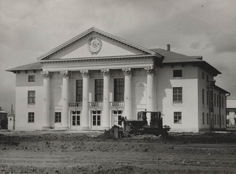 Pokhvistnevo, Ленинградская улица, 2
