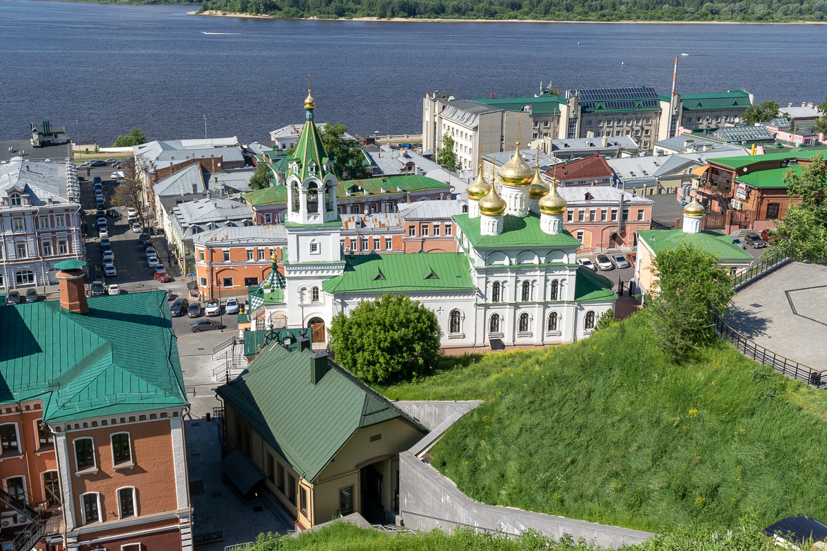 Нижний Новгород, Кремль, фуникулёр; Рождественская улица, 1Б (церковь)