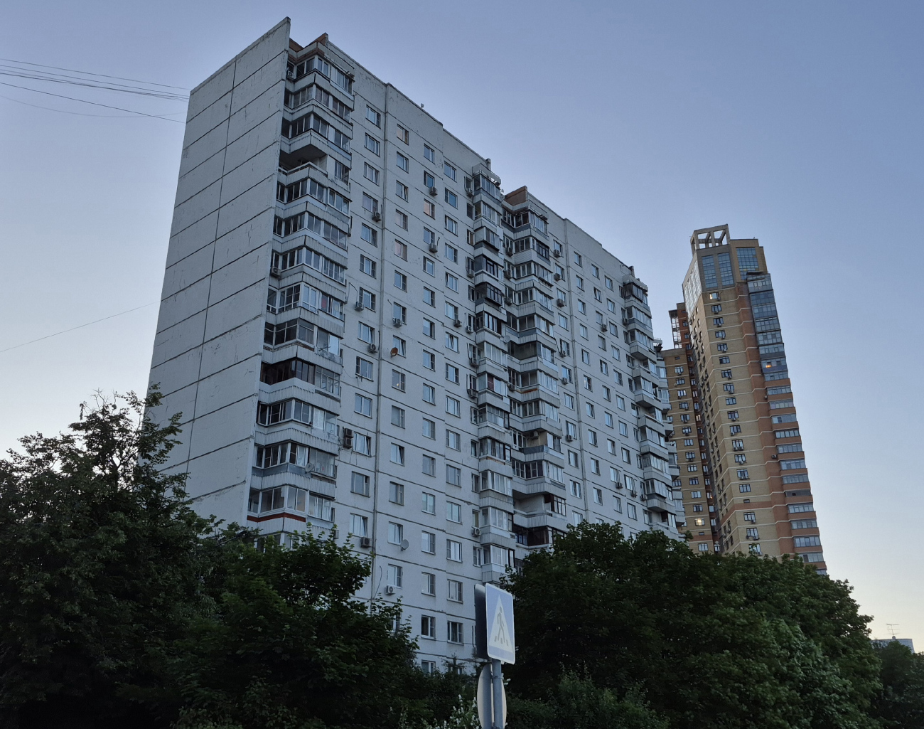 Москва, Улица Крылатские Холмы, 35 корп. 1