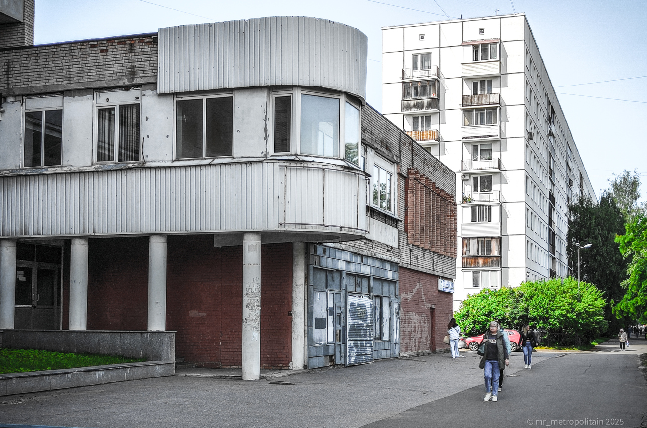 Санкт-Петербург, Проспект Луначарского, 18 корп. 1; Проспект Художников, 16
