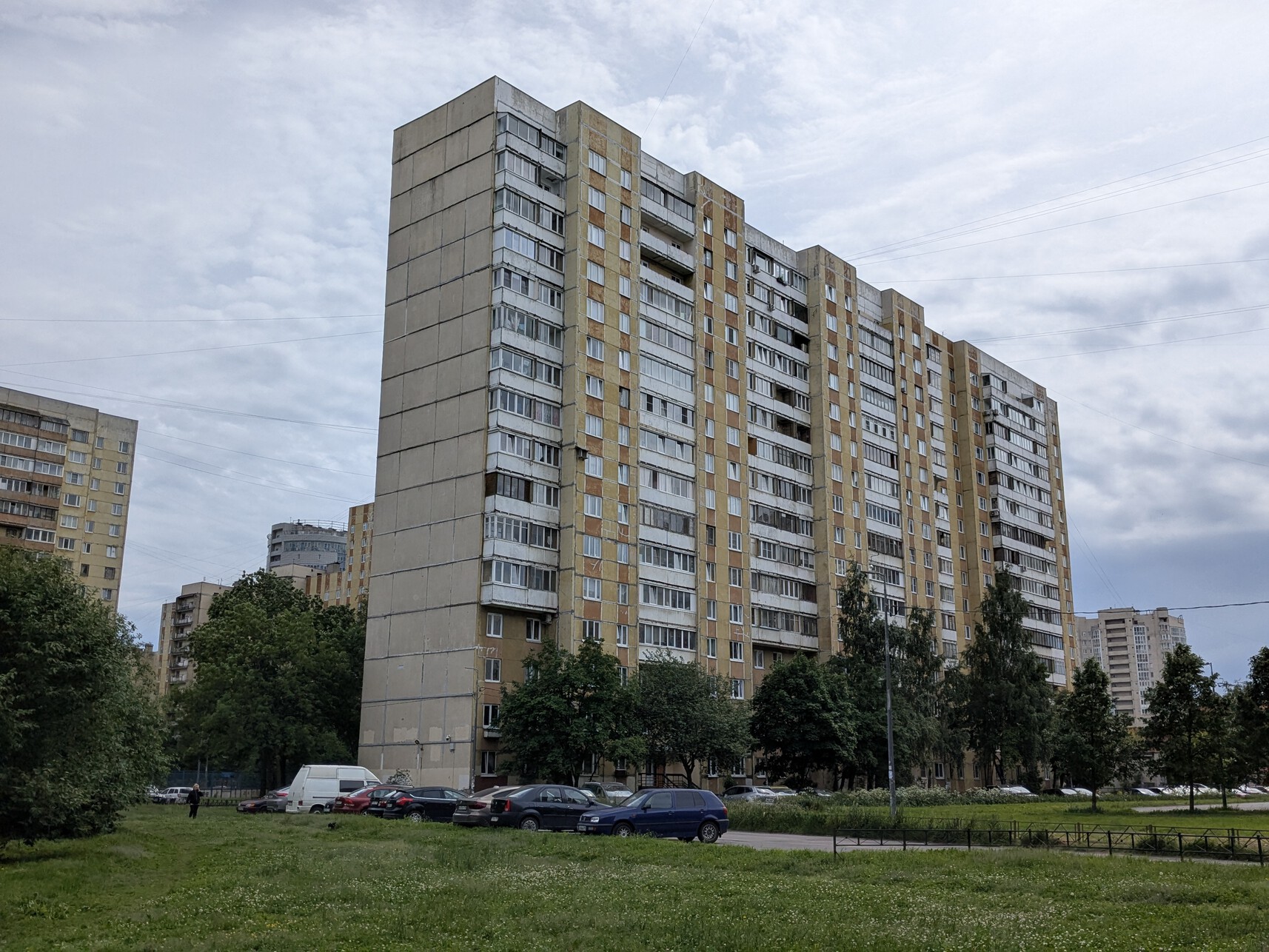 Peterburi, Ленинский проспект, 100 корп. 2 лит. Б