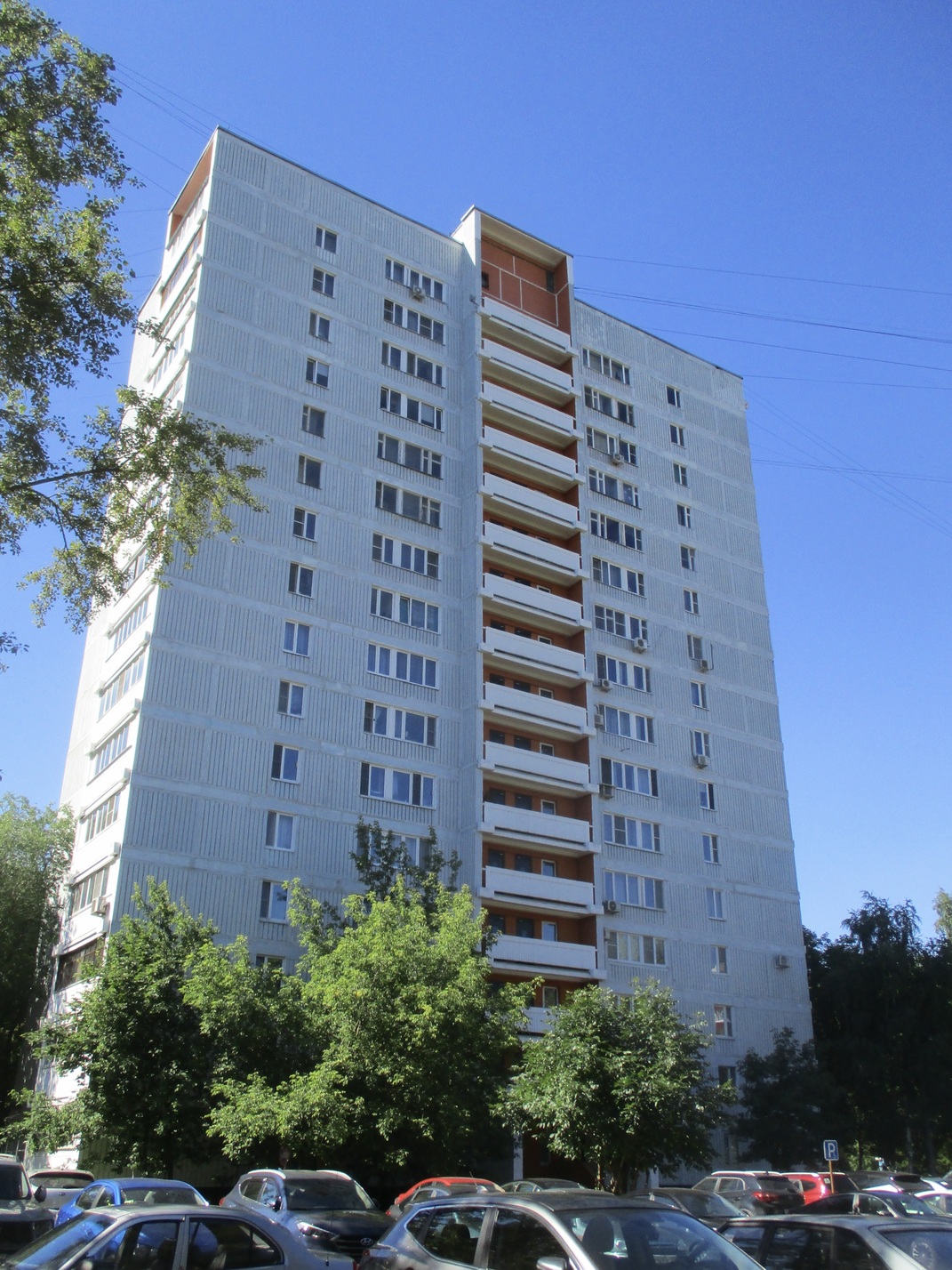 Москва, Сиреневый бульвар, 46 / 15-я Парковая улица, 35 корп. 4