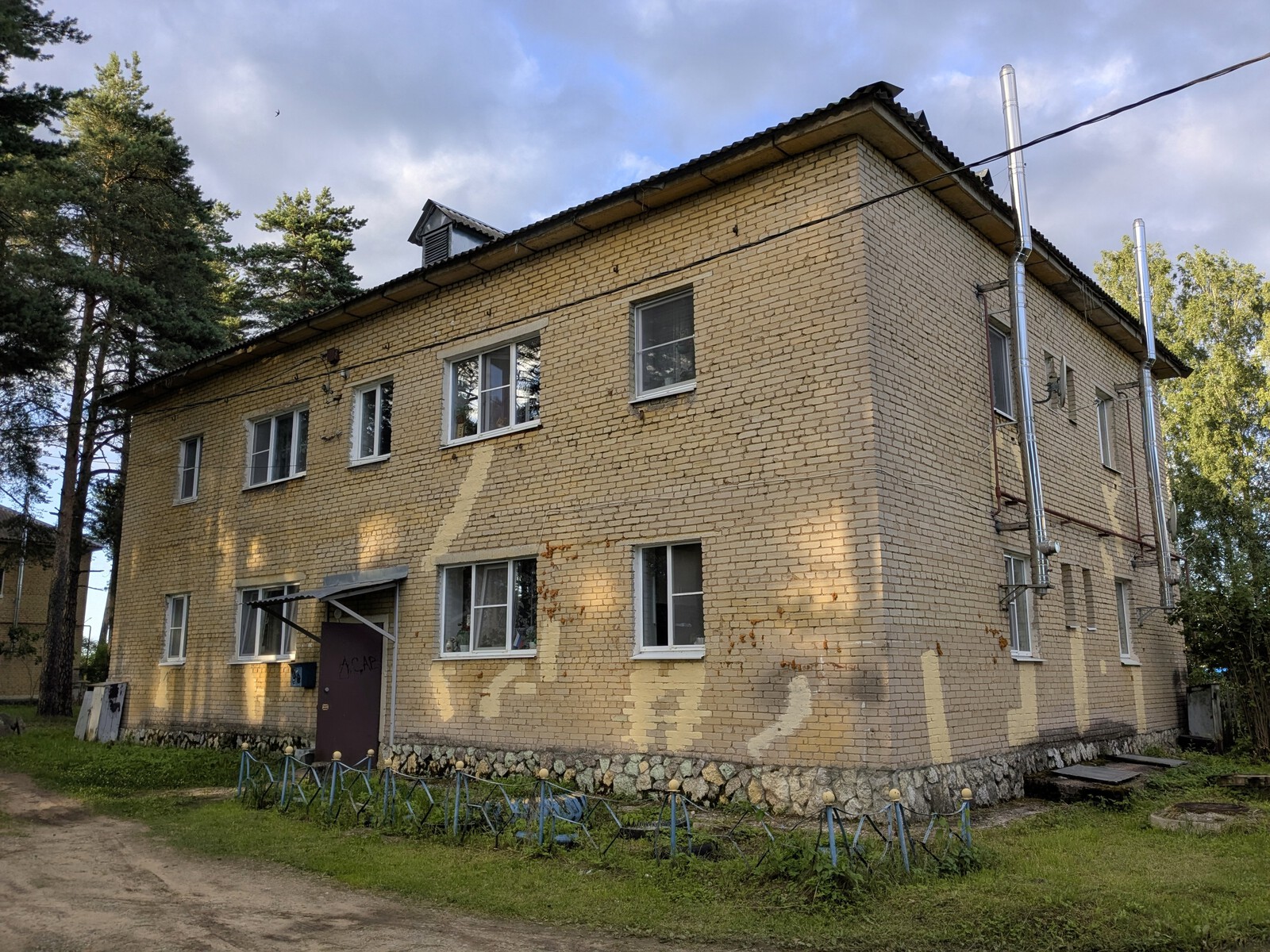 Сланцевский район, прочие н. п., Улица ДОК, 7В