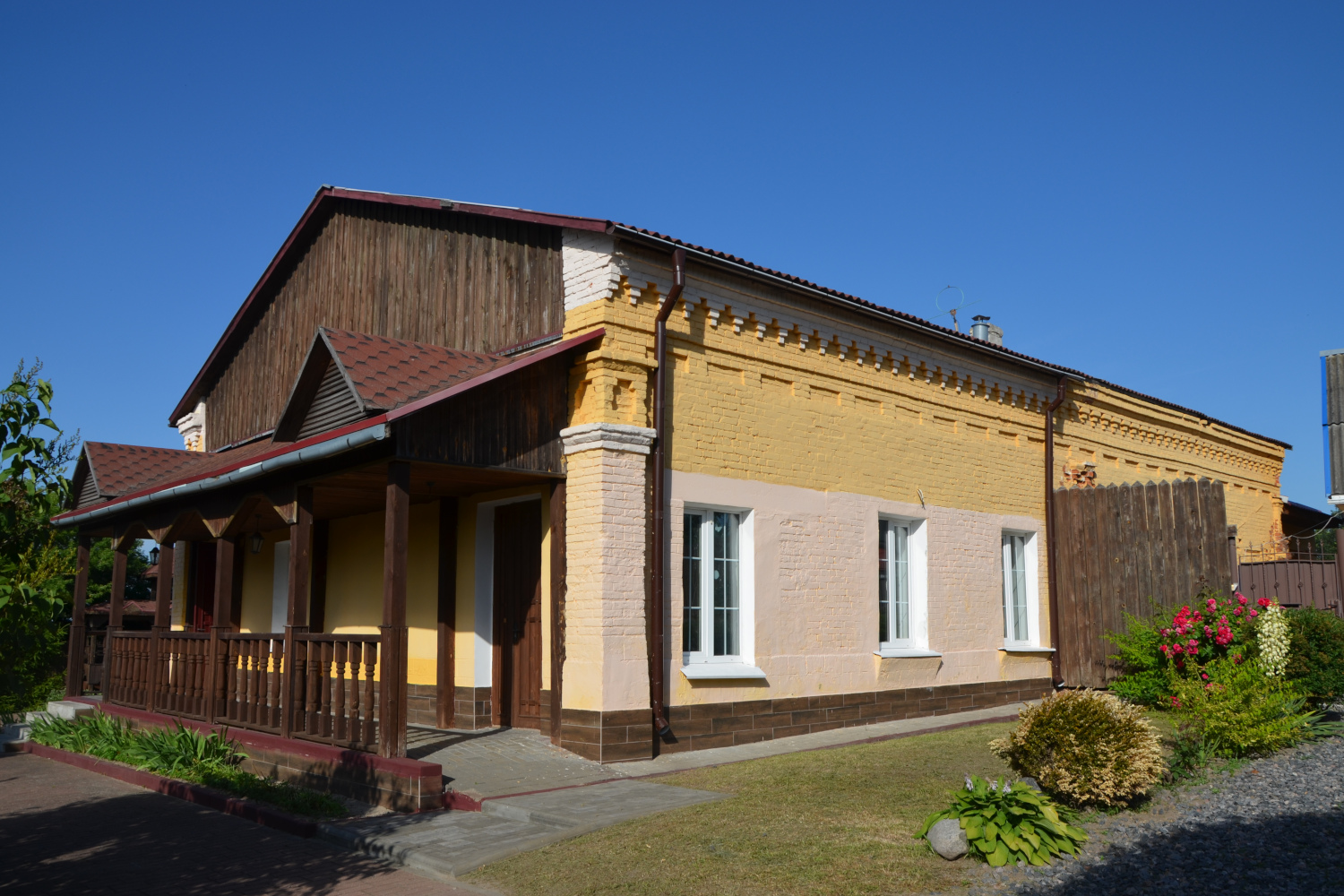 Мозырь, Улица Гора Коммунаров, 3