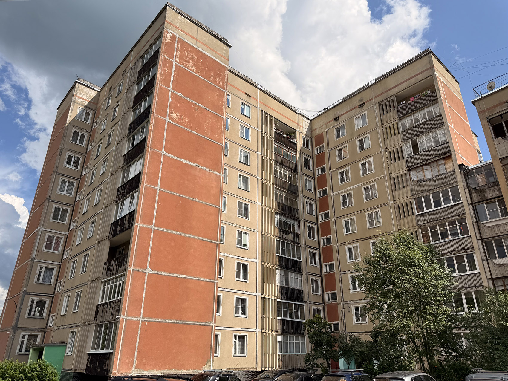 Чистые Боры, Бульвар Строителей, 19; Бульвар Строителей, 17