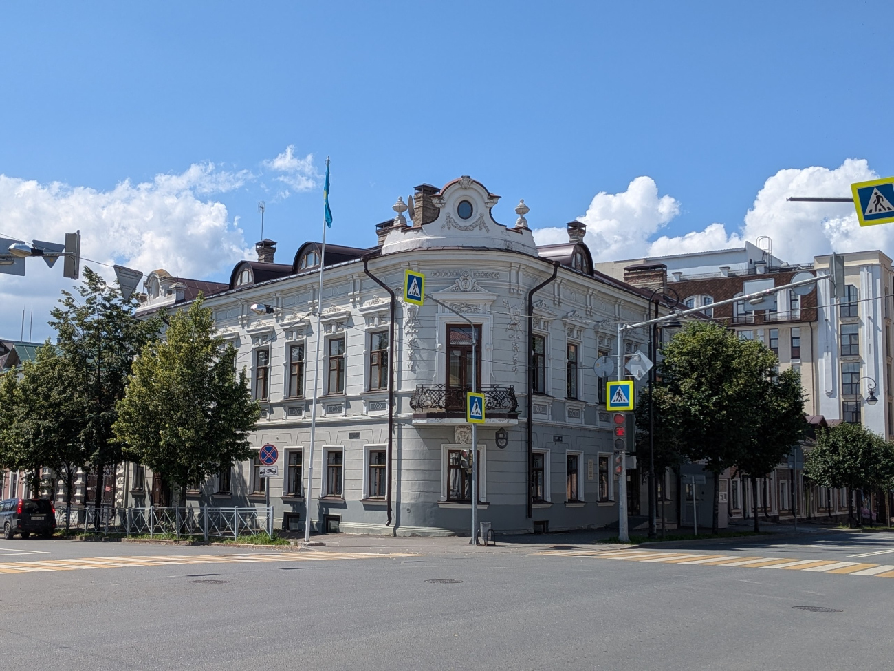 Casáin, Улица Карла Маркса, 8 / Улица Миславского, 13