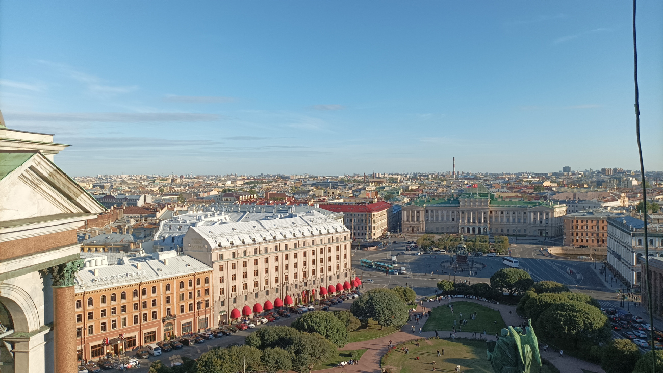 Санкт-Пецярбург, Большая Морская улица, 39; Исаакиевская площадь, 6; Исаакиевская площадь, 11; Малая Морская улица, 24 / Вознесенский проспект, 10. Санкт-Пецярбург — Панорамы